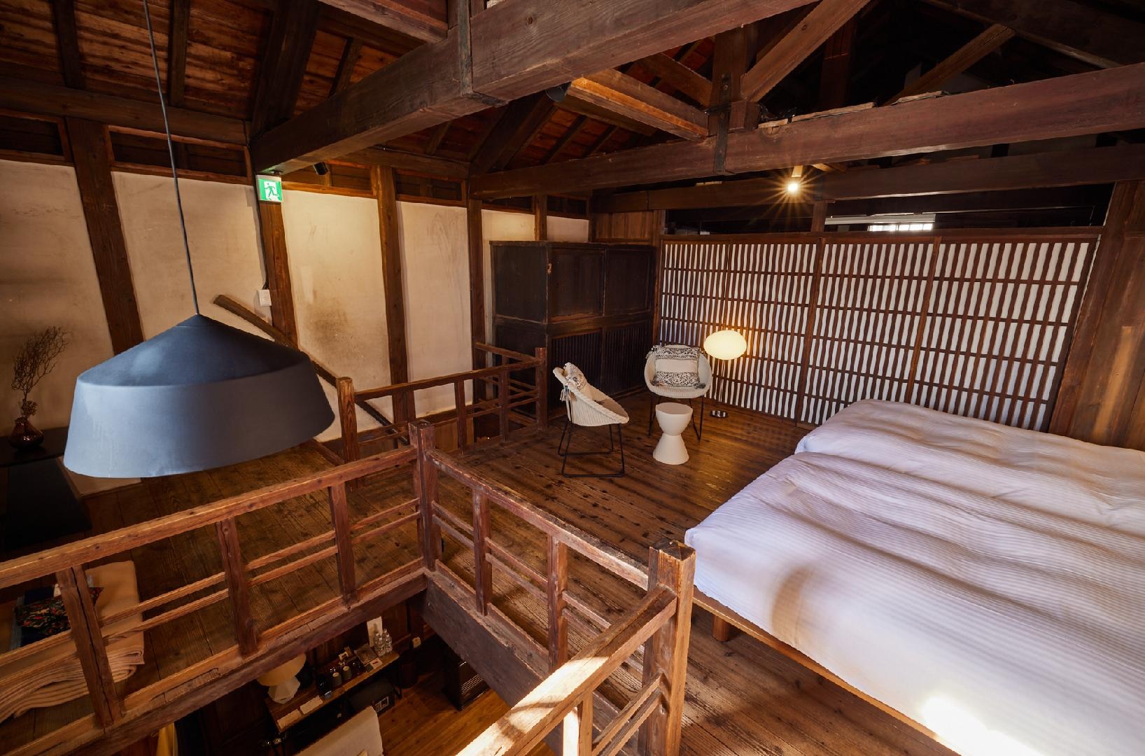 YATA 102＿Room