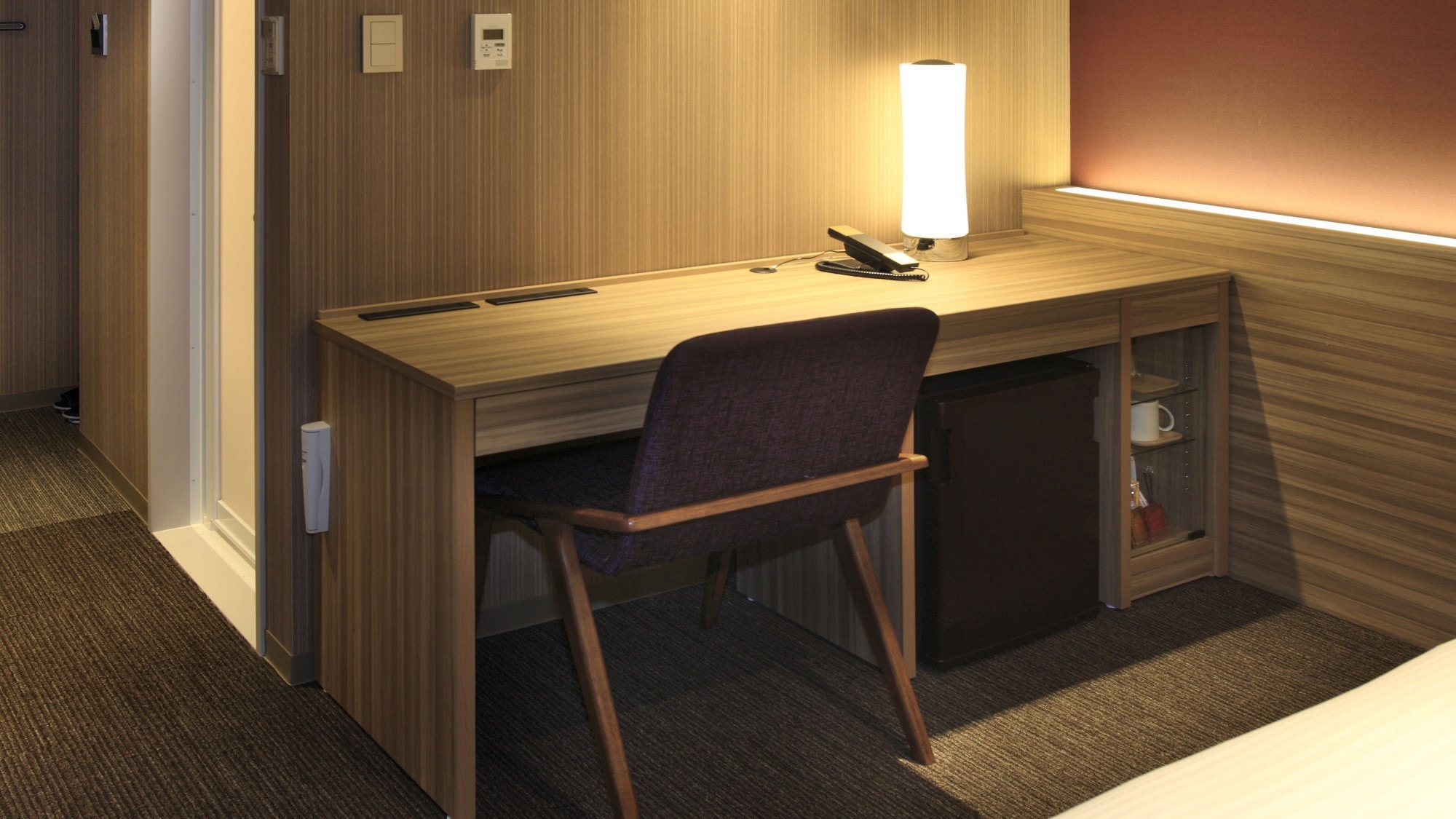 Moderate twin desk