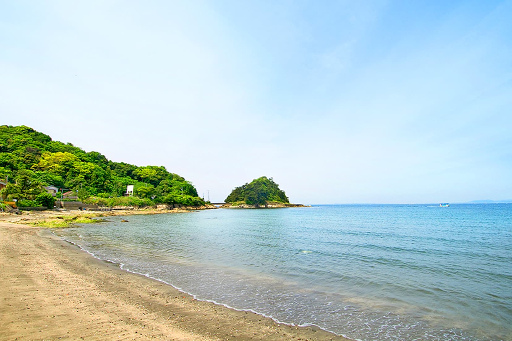 Igaura Beach
