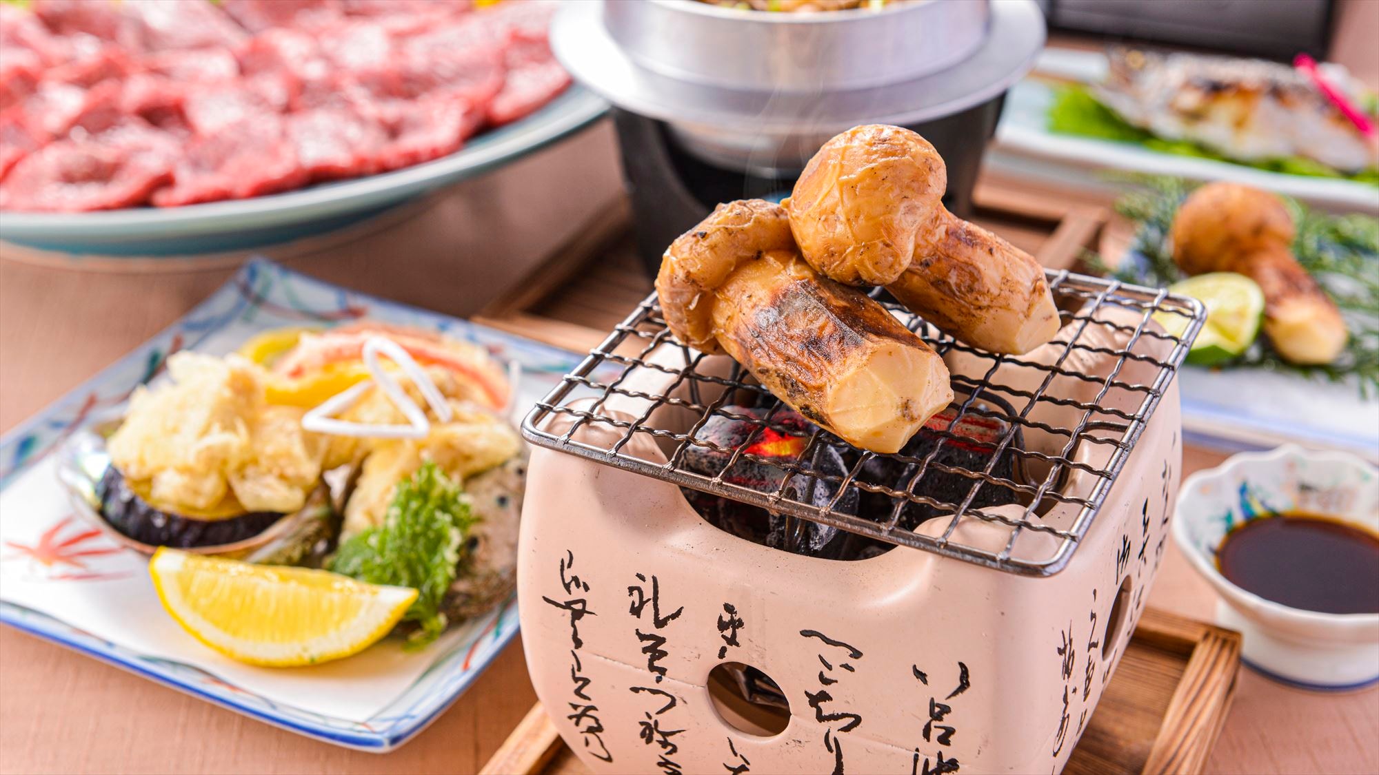"Charcoal-grilled matsutake mushrooms" to taste the scent