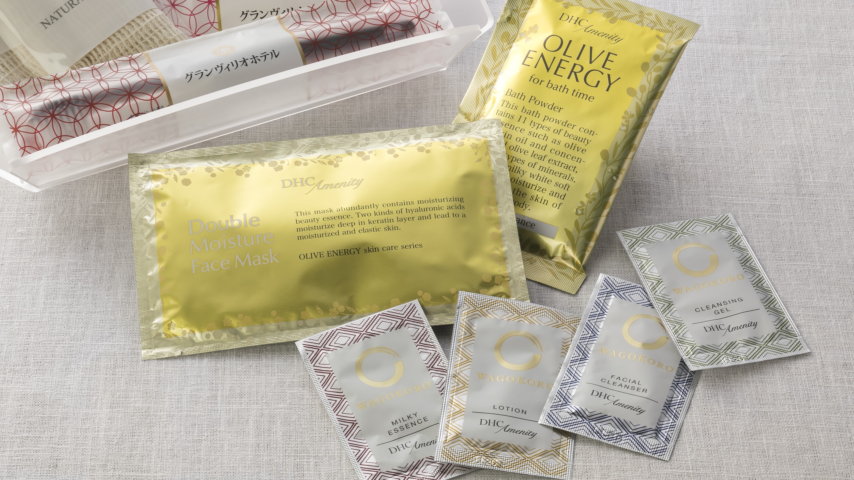 <Guest room amenities> Deluxe Executive Suite Limited Face mask, bath salt, lotion, etc. are available