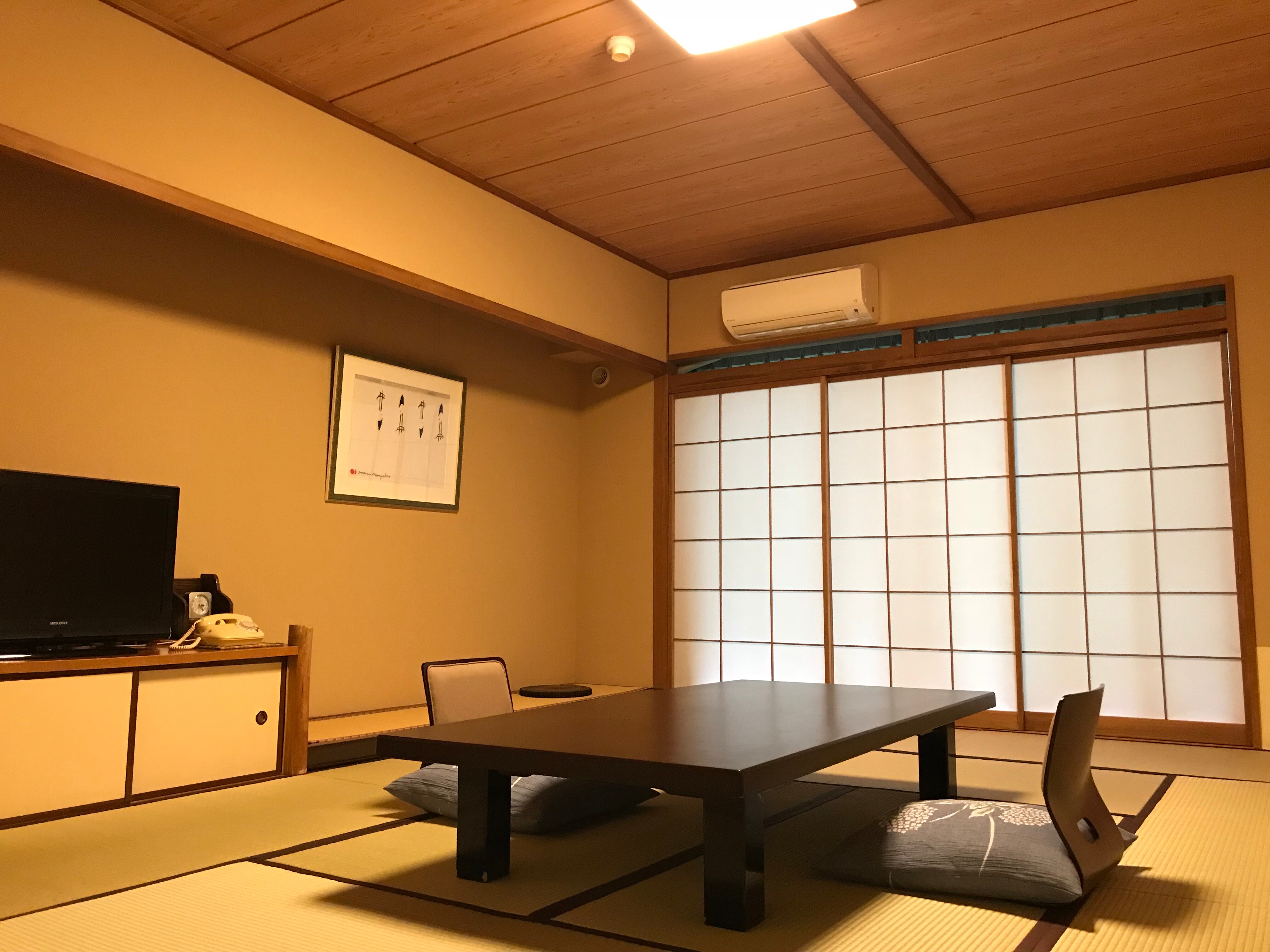 1樓 12張榻榻米日式房間