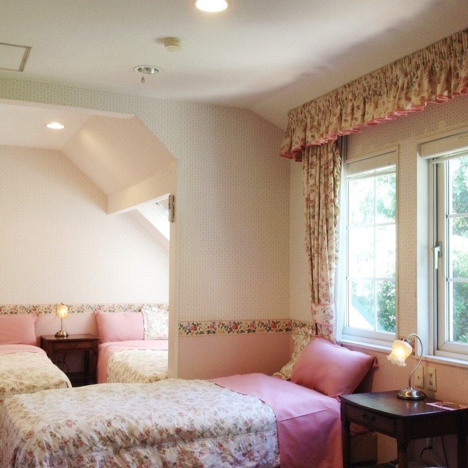 Room_204_ Interior