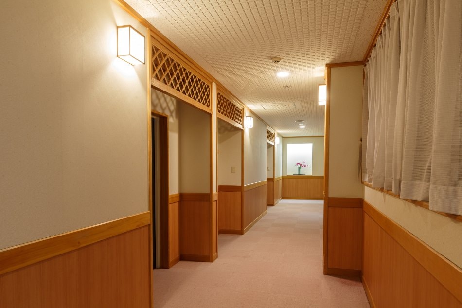 Guest room corridor