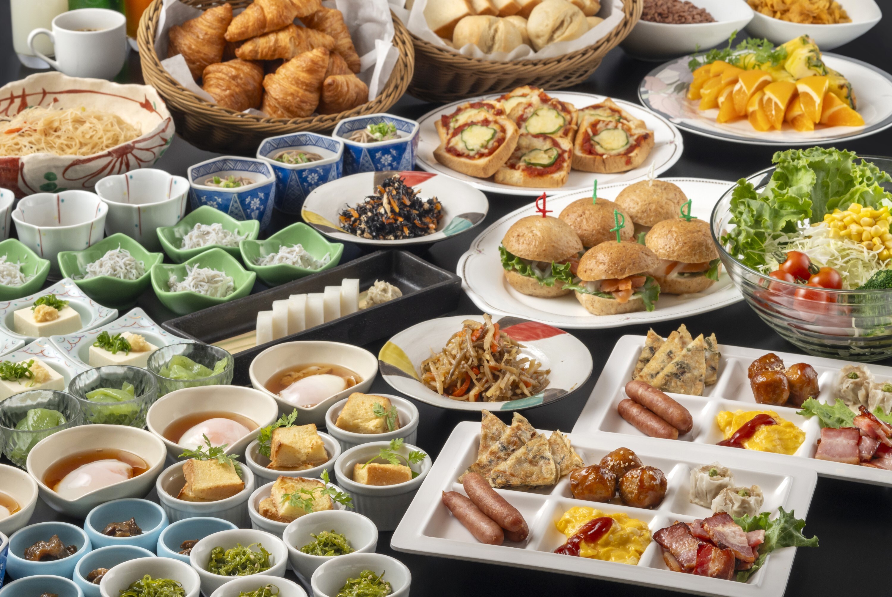 Breakfast buffet image