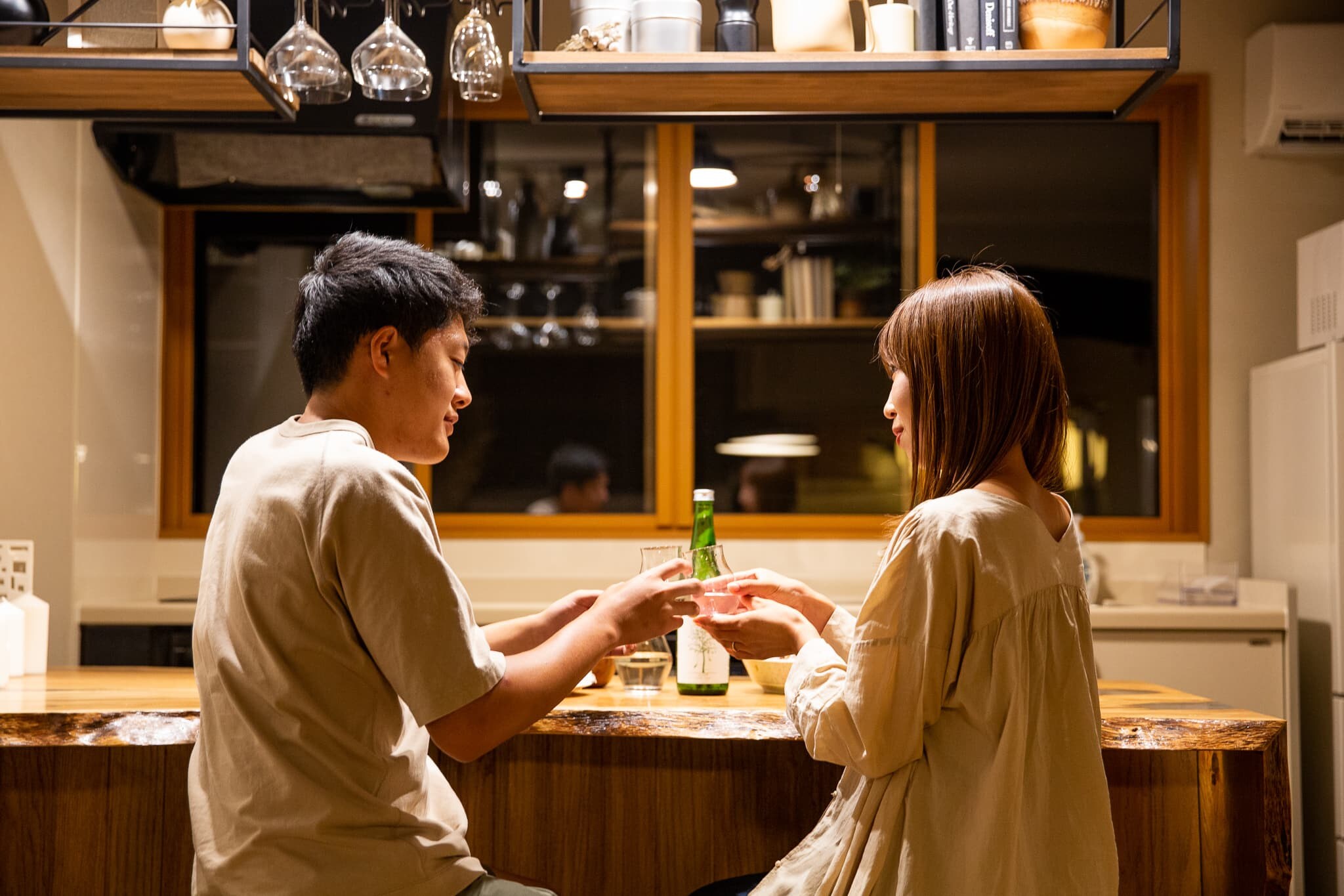 Rekishi [Bar Counter] We have a custom-built bar where you can relax while looking out at the Myoko mountains.