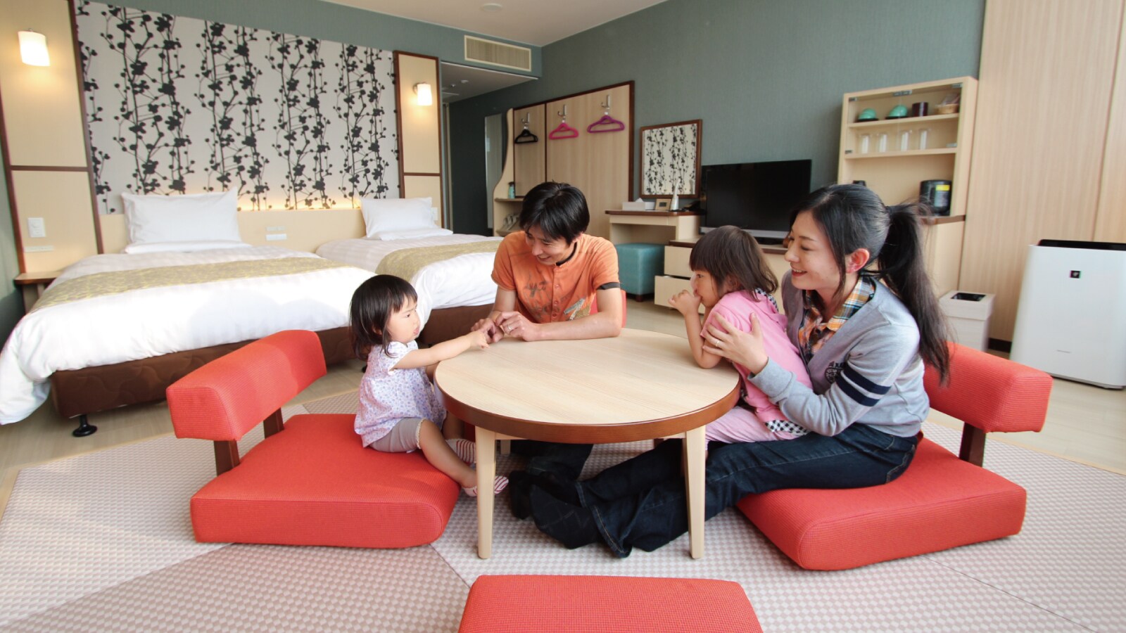 [Family Twin [Japanese and Western Room]] Capacity of 4 people The best room for families and those who want to spend a relaxing time