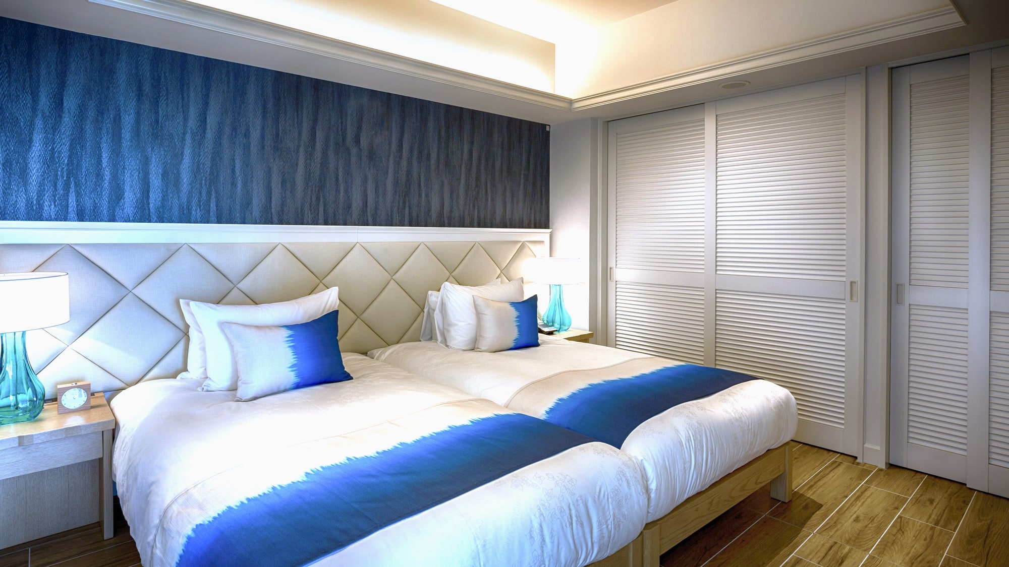 [Bayside/Junior Suite] Accommodates up to 3 people.