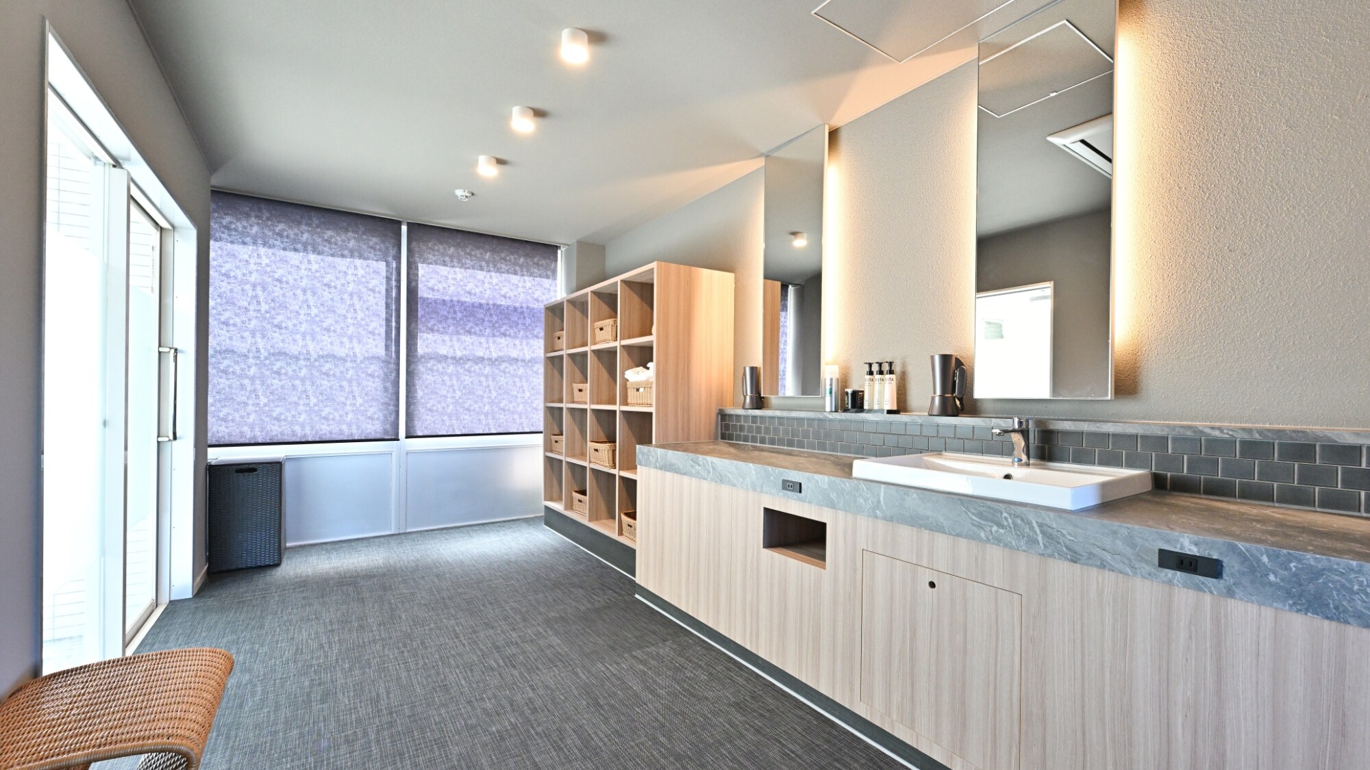 [Dressing room space] Renovated changing room space.