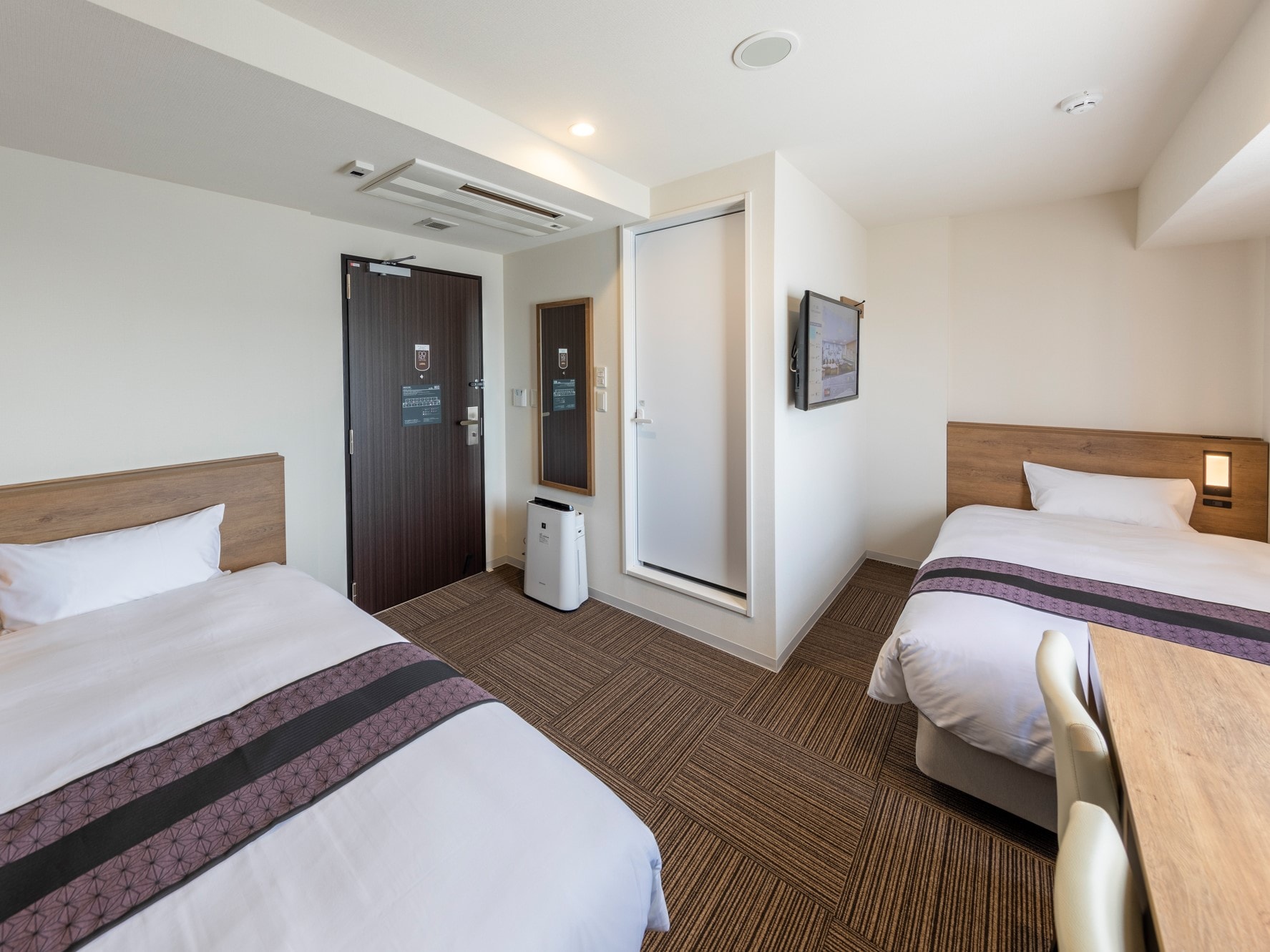 Twin room