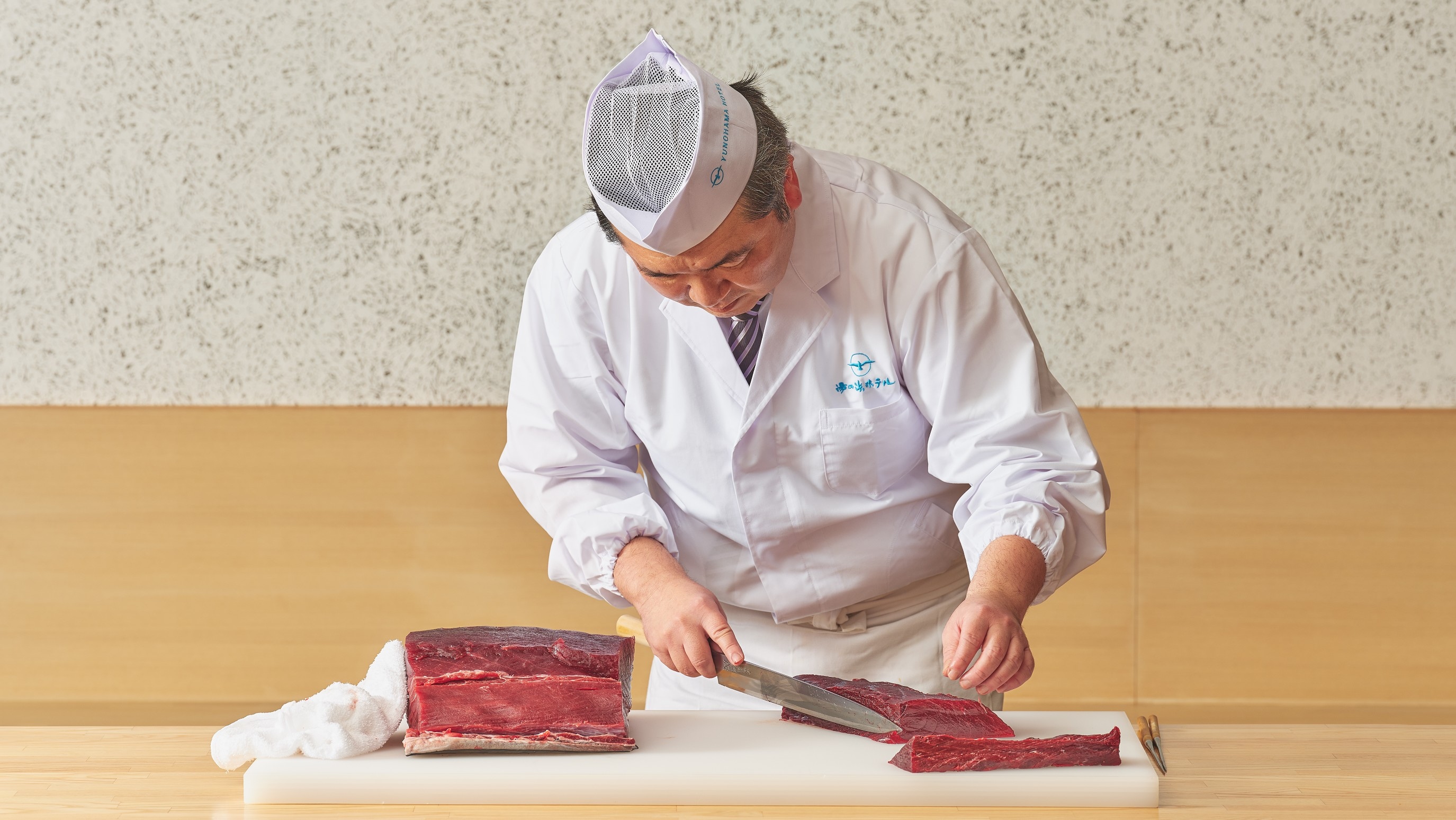 【夕食】津軽海峡はマグロの有数の産地