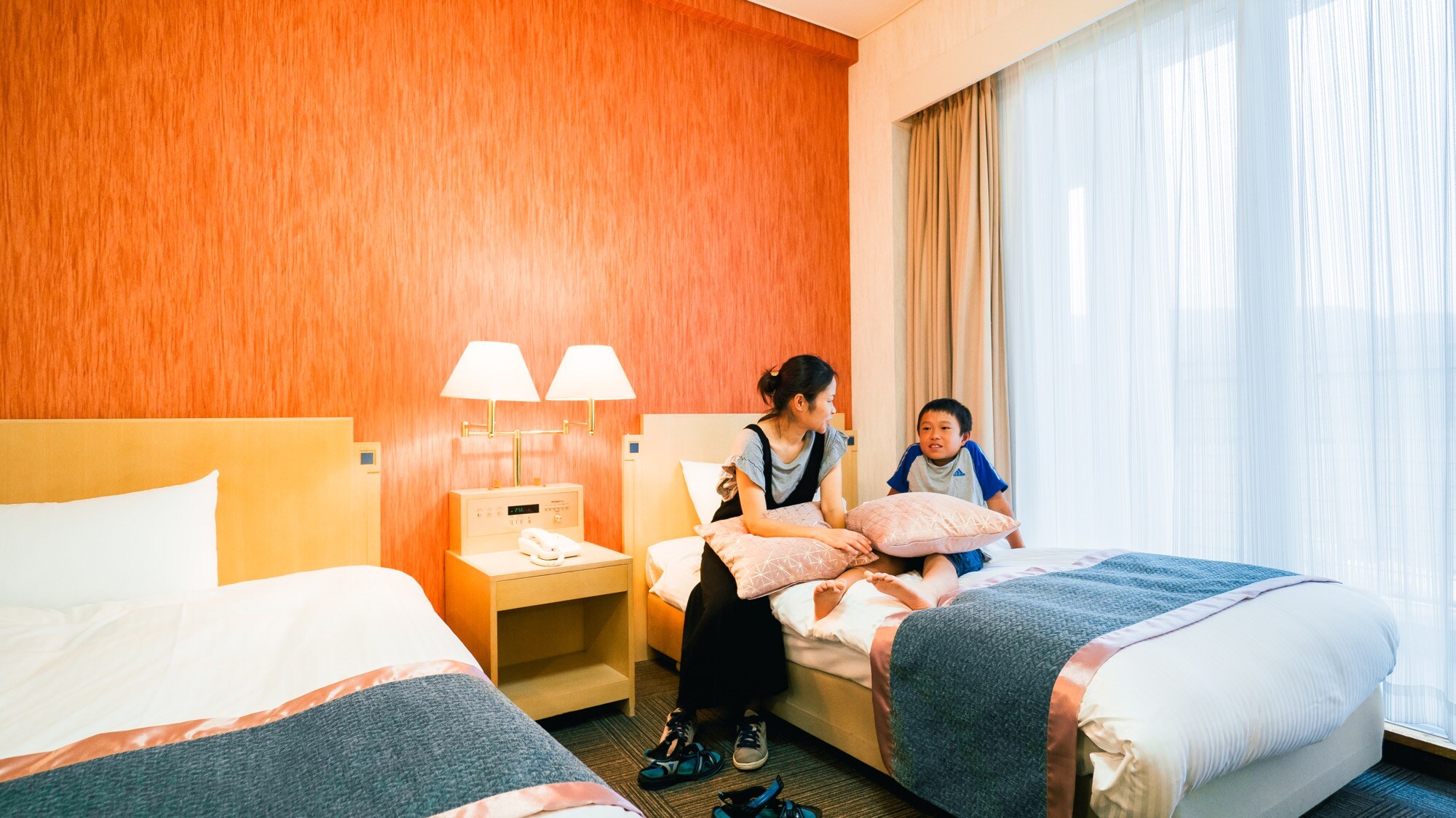 Twin room image
