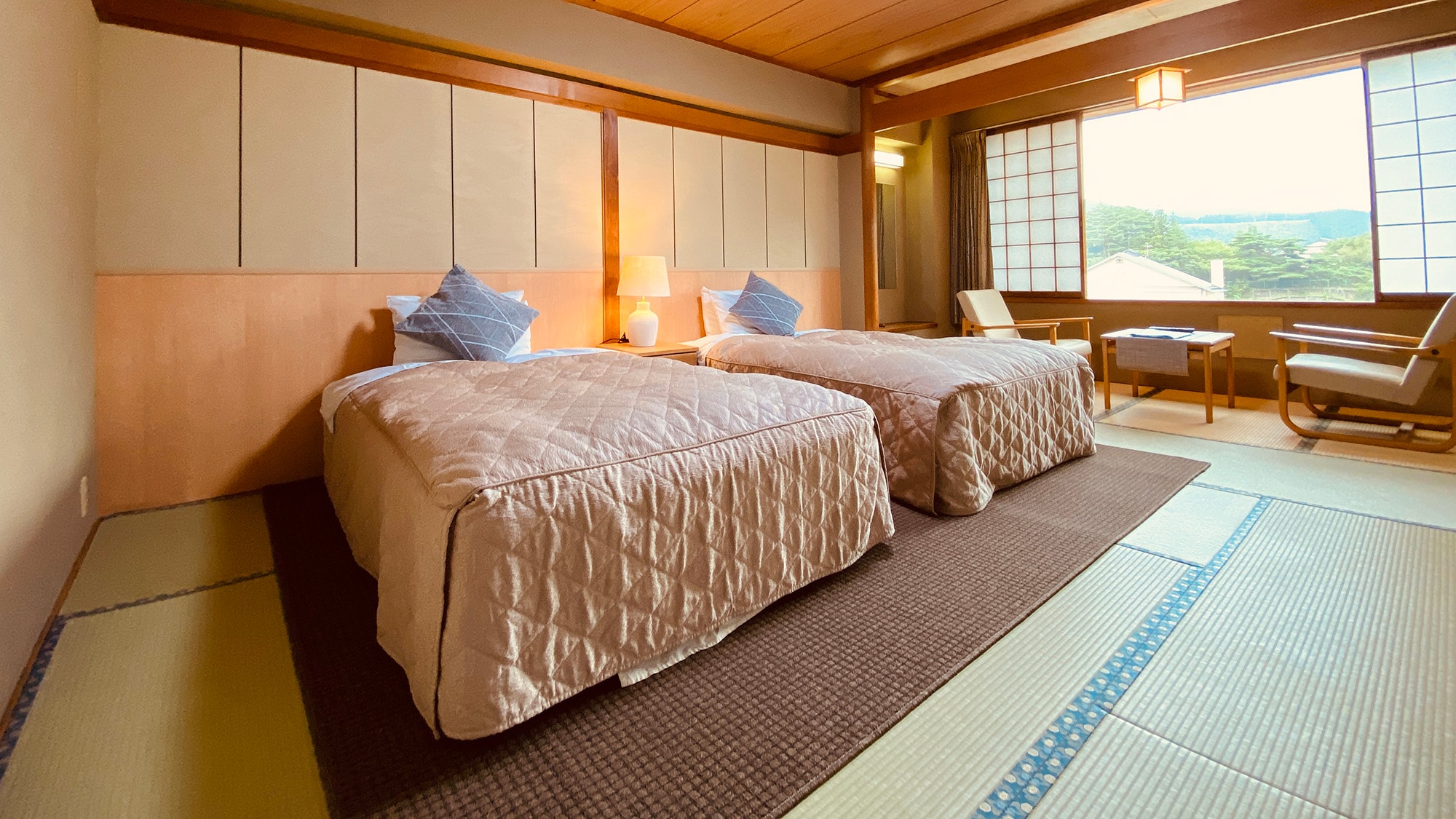 <West Wing, Japanese-style twin room, 10 tatami mats (36 square meters), non-smoking>
