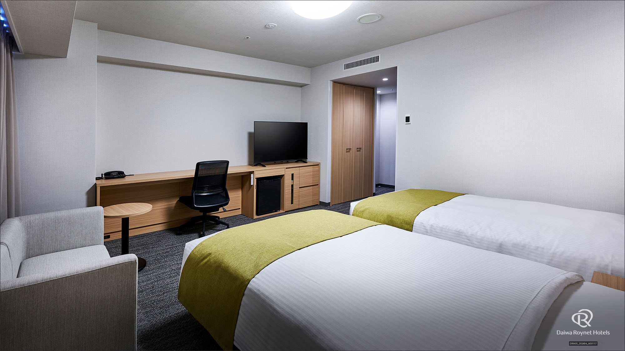 Standard Twin Room