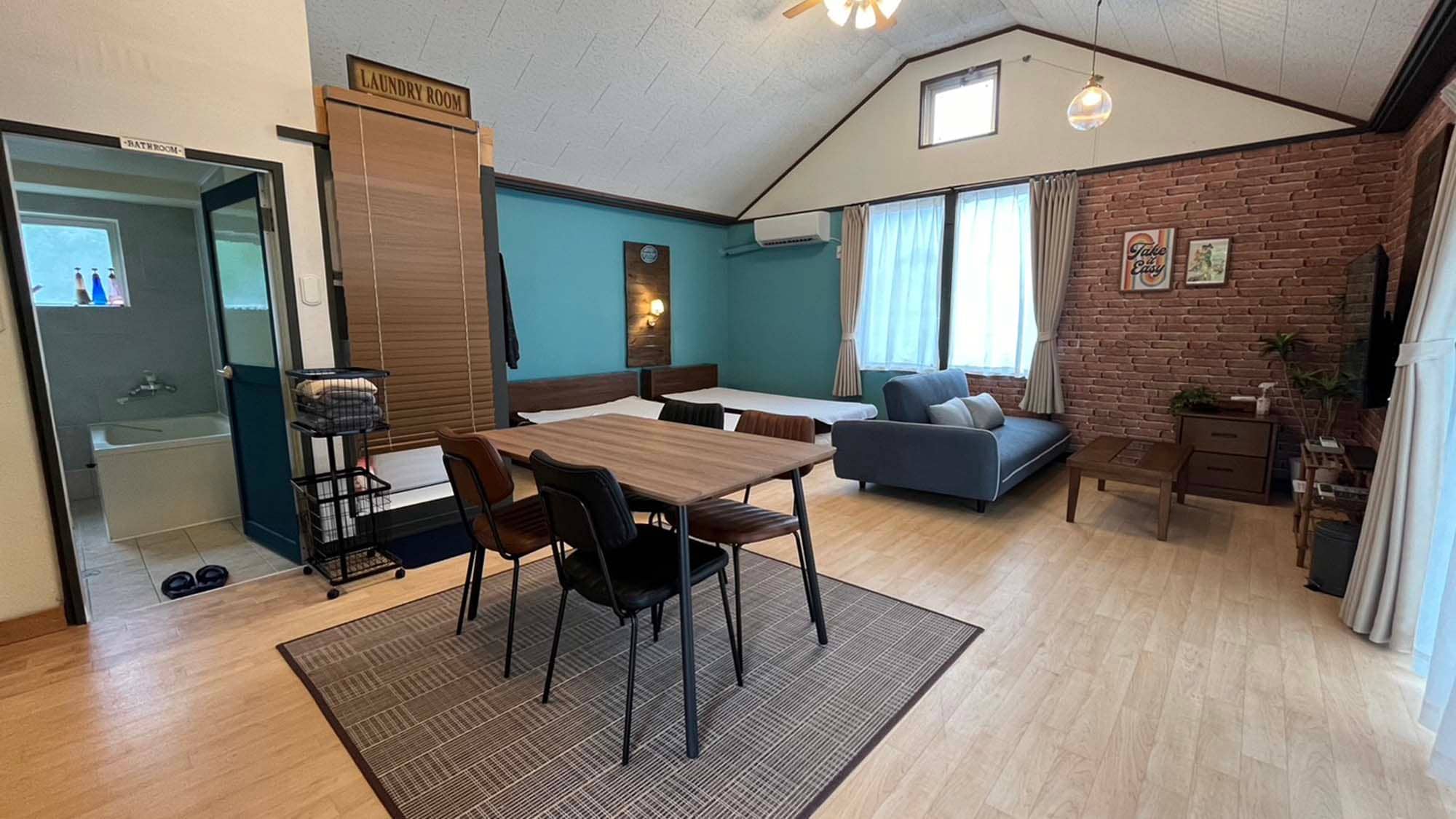 ・[Hills Churaumi 2nd floor] A spacious space that is safe for large groups