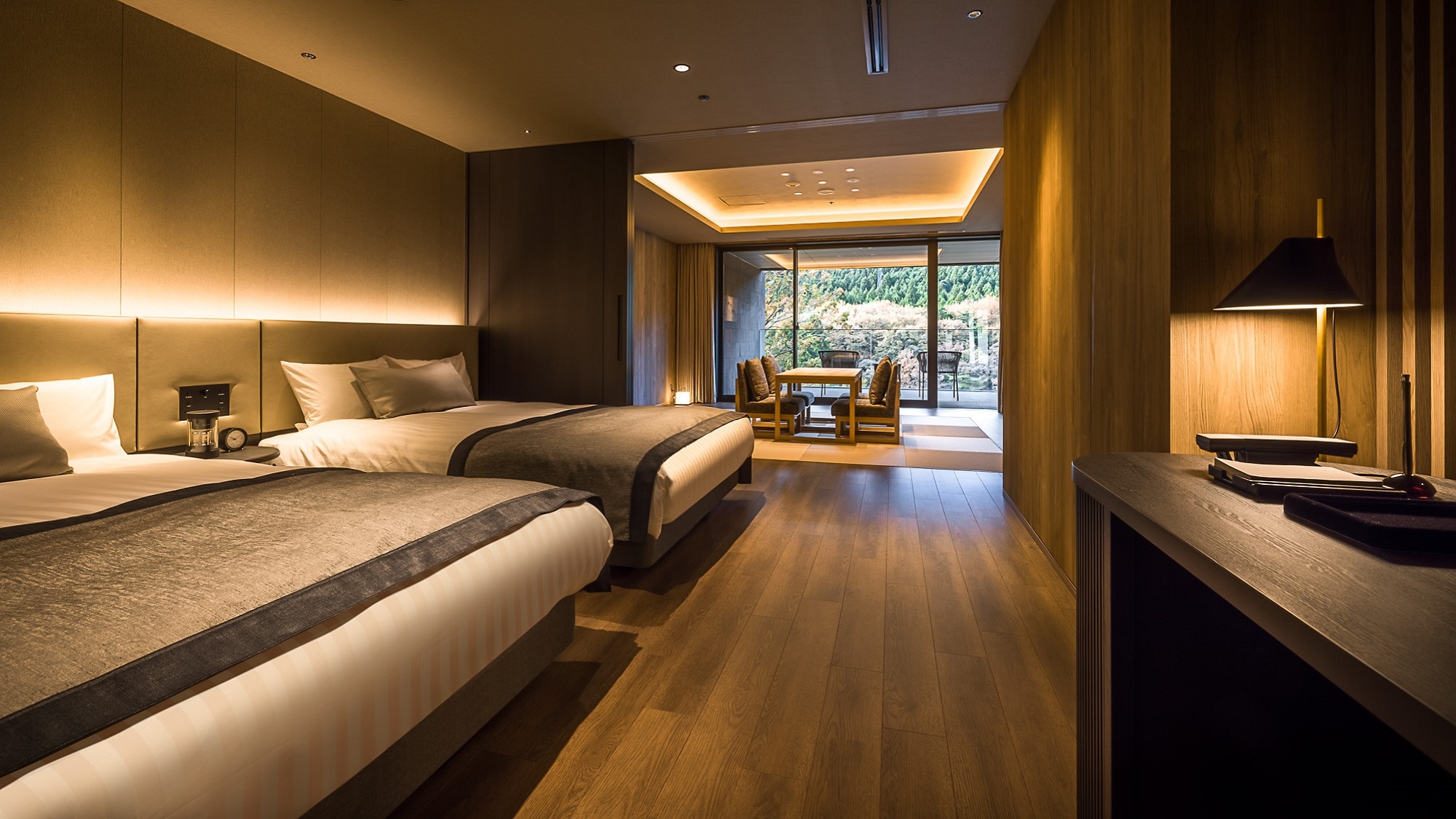 [Non-smoking] Deluxe Japanese-Western room 76 square meters. All rooms have river views and an open-air hot spring bath. Drinks in the minibar in the room are free!