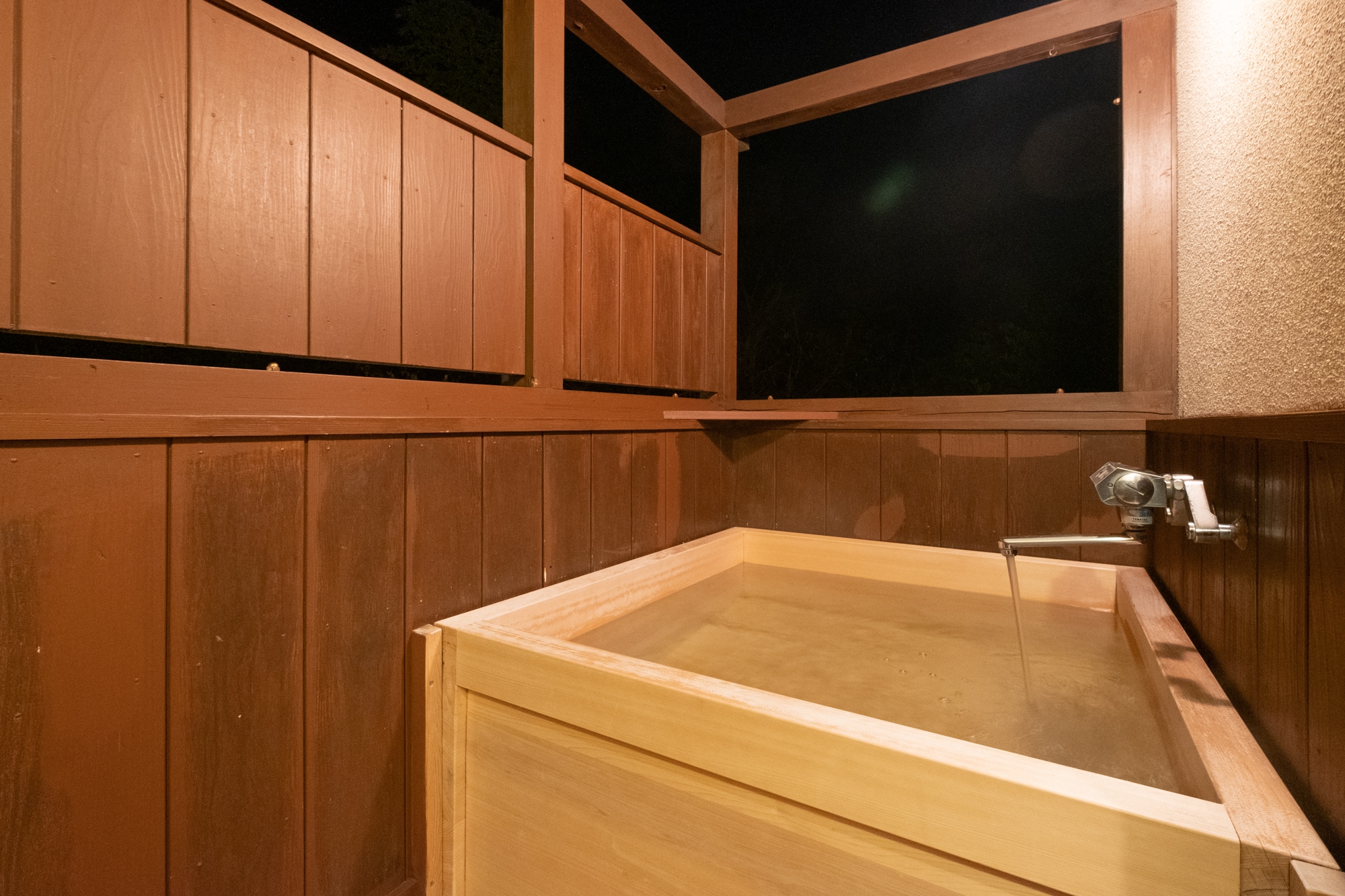 Open-air bath in guest room ★ Japanese-style room "Rihosei" "Rokurensei"