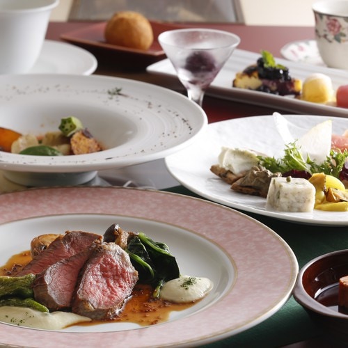 Paket Makan Malam Standar / Contoh