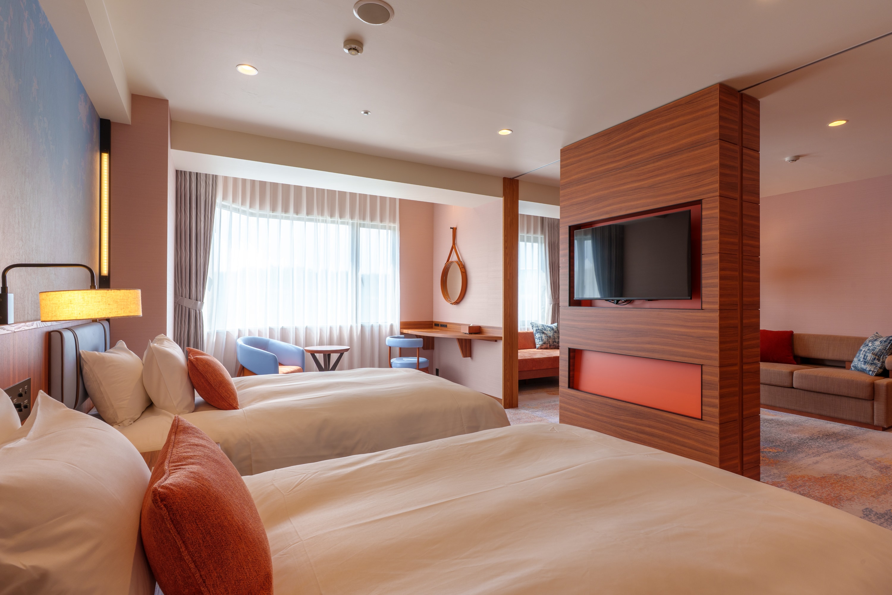 [Mt. Fuji view] Family room from the bed side