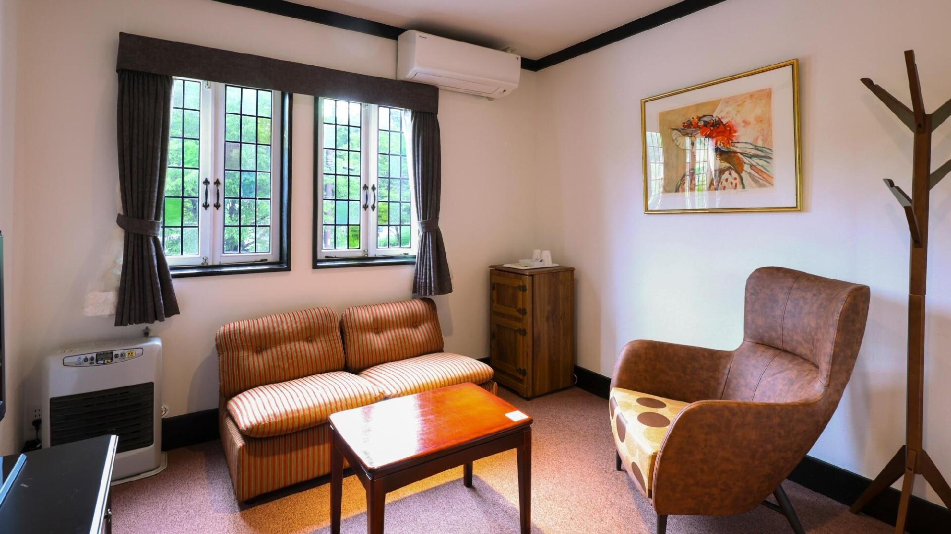 Old Suite [32m²/1-3 people/garden balcony]