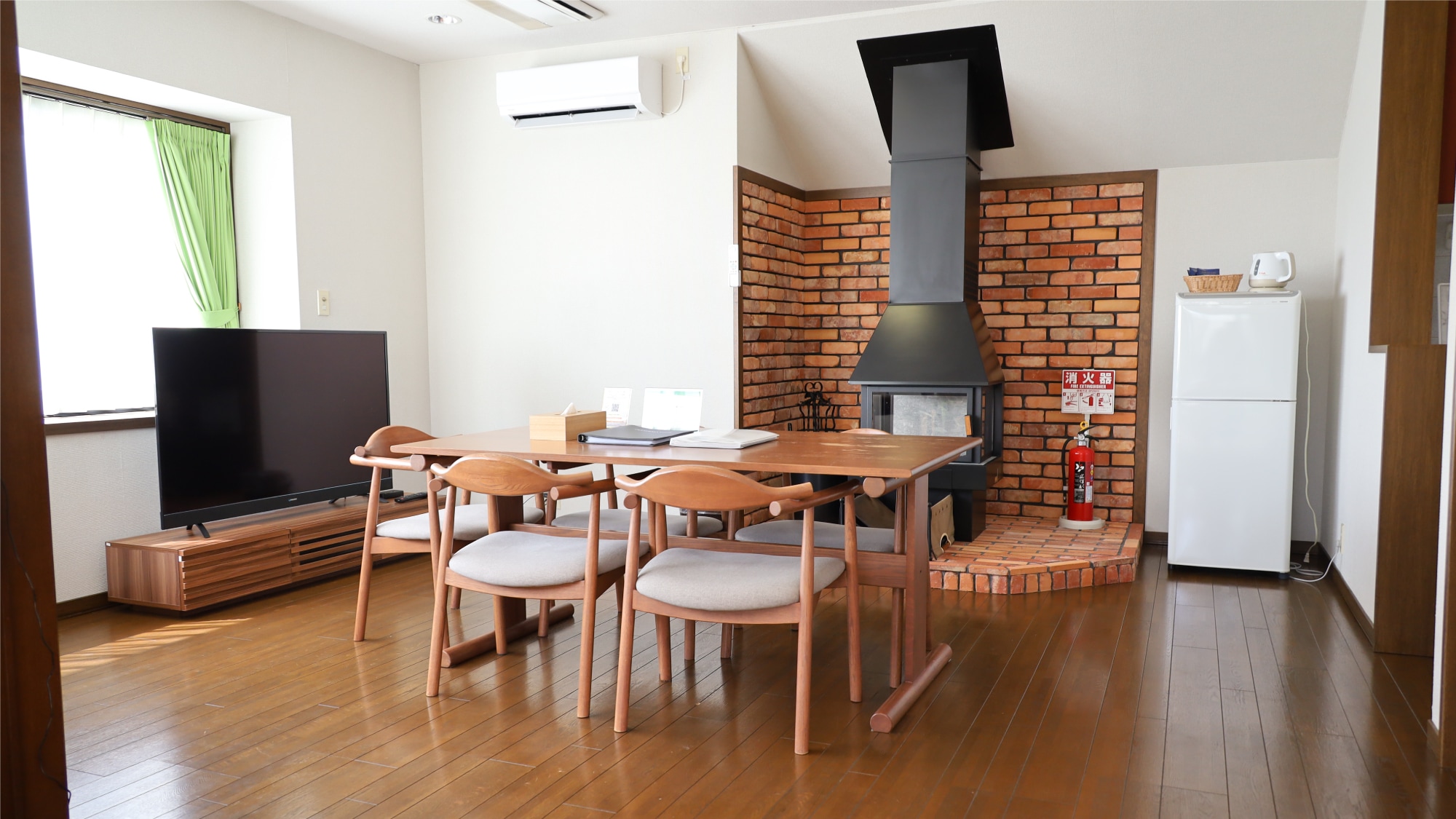 [Okawa Shiomizaki 355] Living and dining room