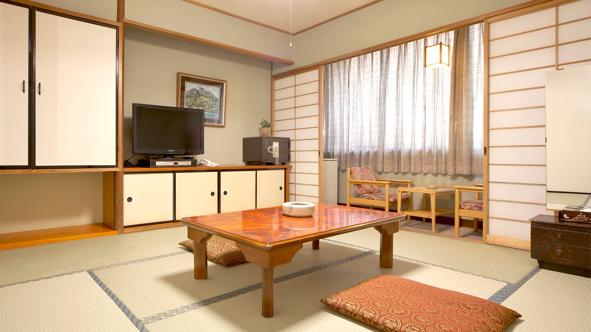 ・ [ตัวอย่างห้องพักแขก] ห้องเสื่อทาทามิที่ให้ความสำคัญกับสไตล์ญี่ปุ่นแท้ๆ