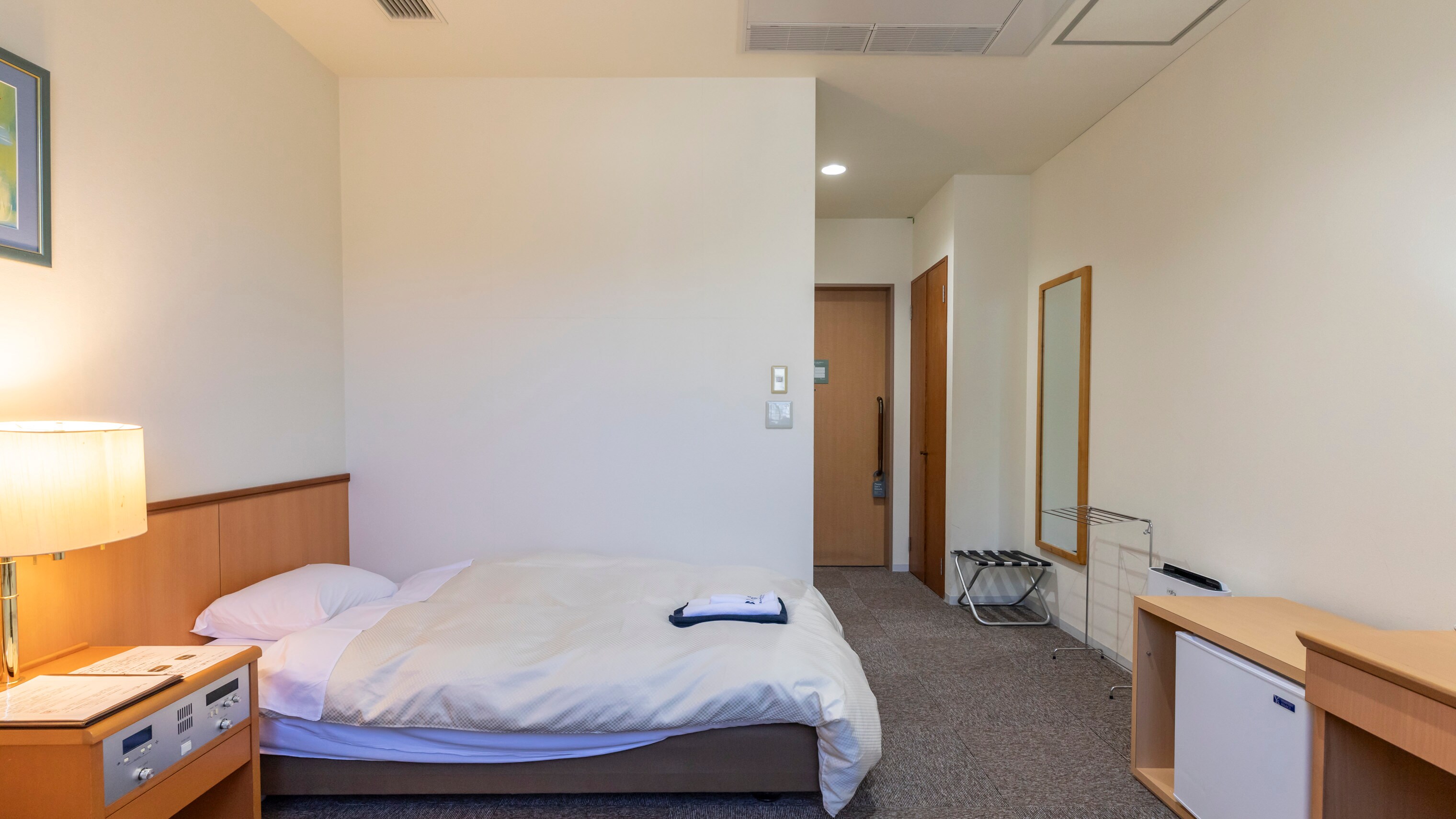 [Main building] Western-style twin room (with unit bath)