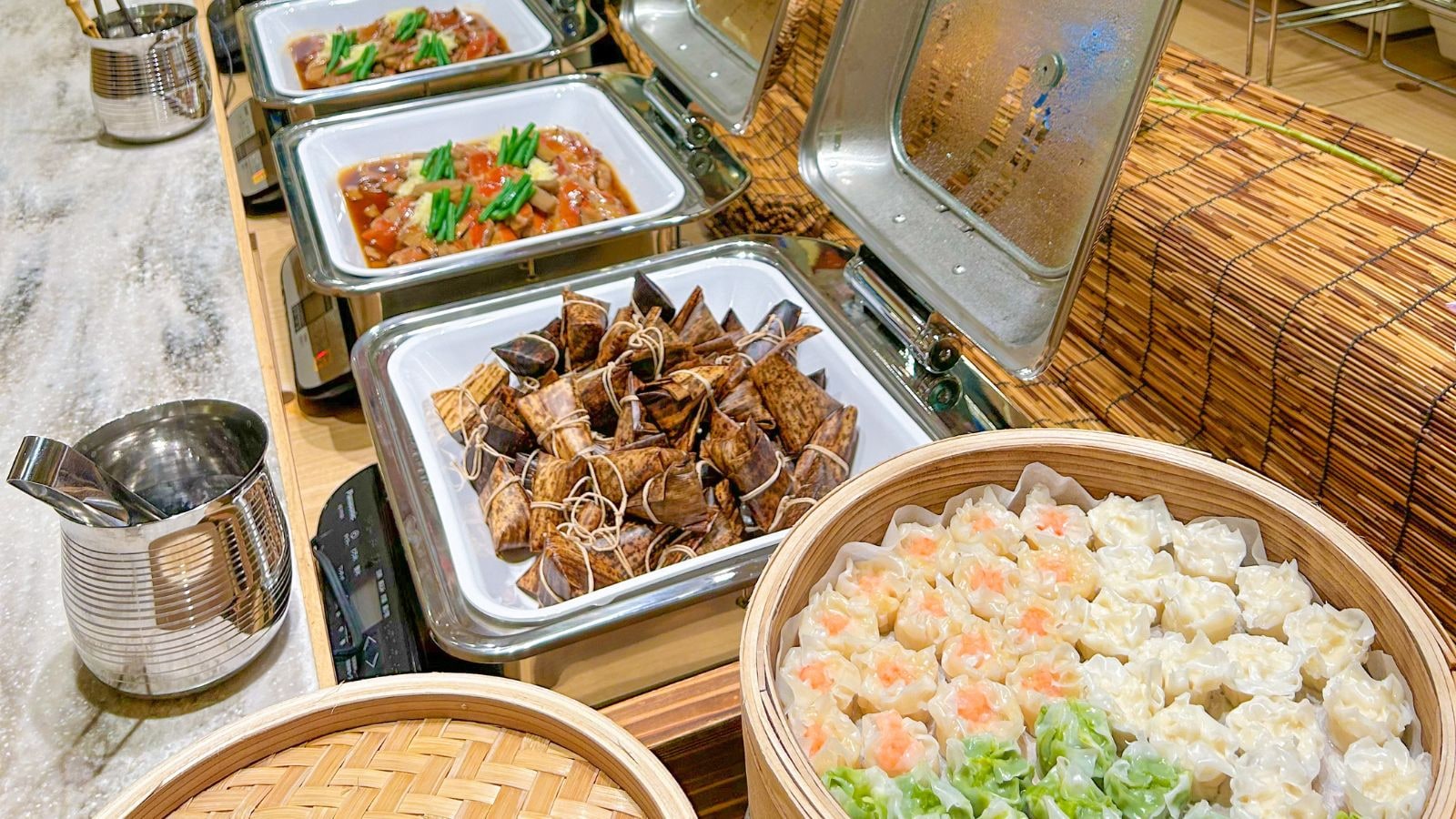 [餐] 自助餐