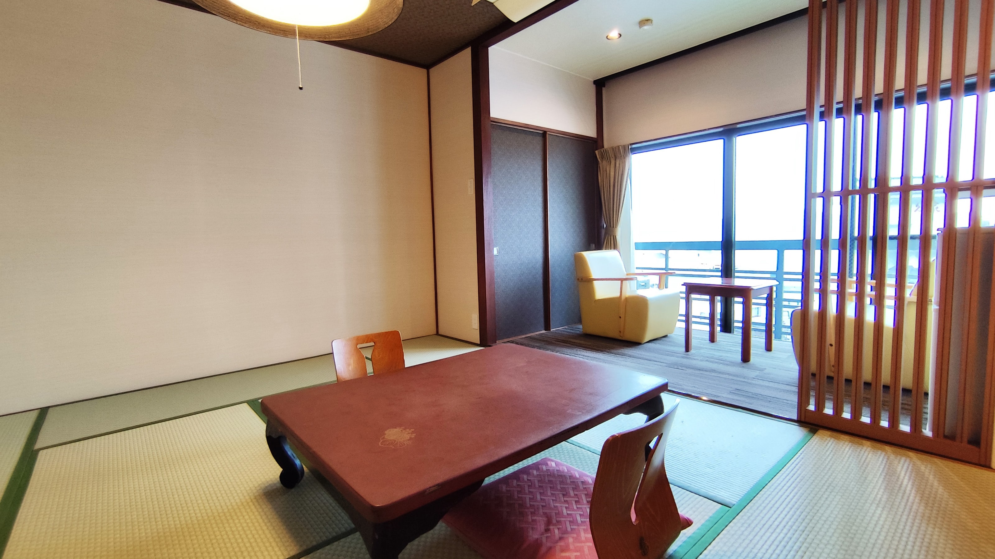[High floor/view] Japanese-style room 8-10 tatami mats