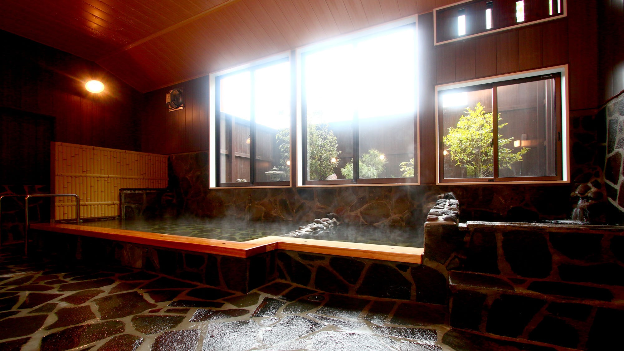 [Main building] A thick, skin-beautifying hot spring