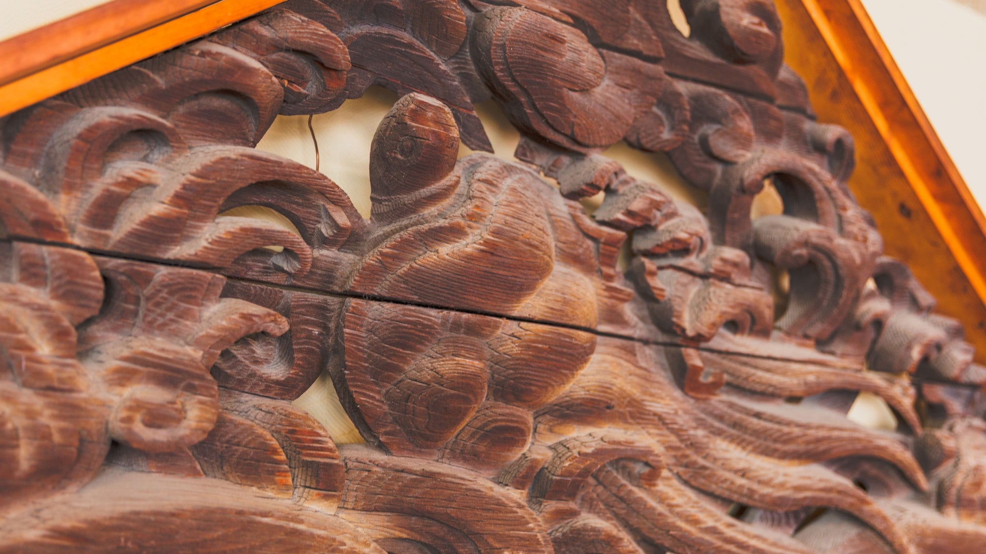 [Inside the building] Lobby