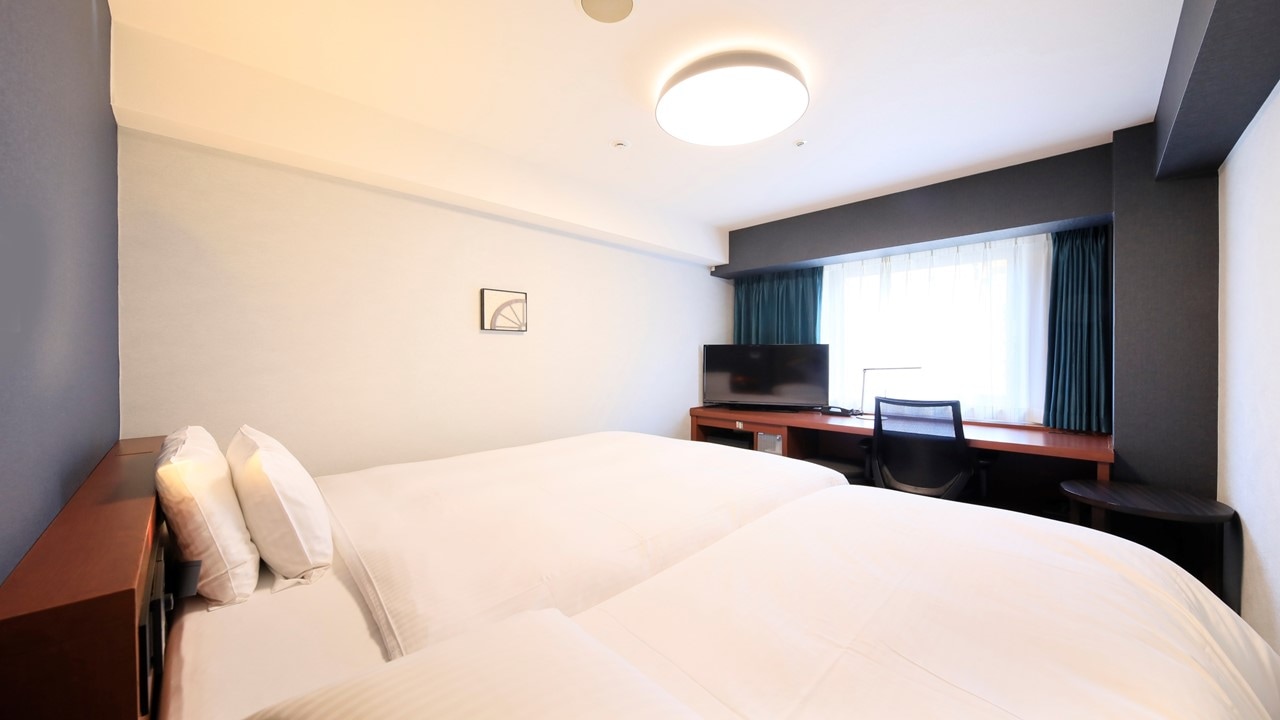 Select standard room + extra bed