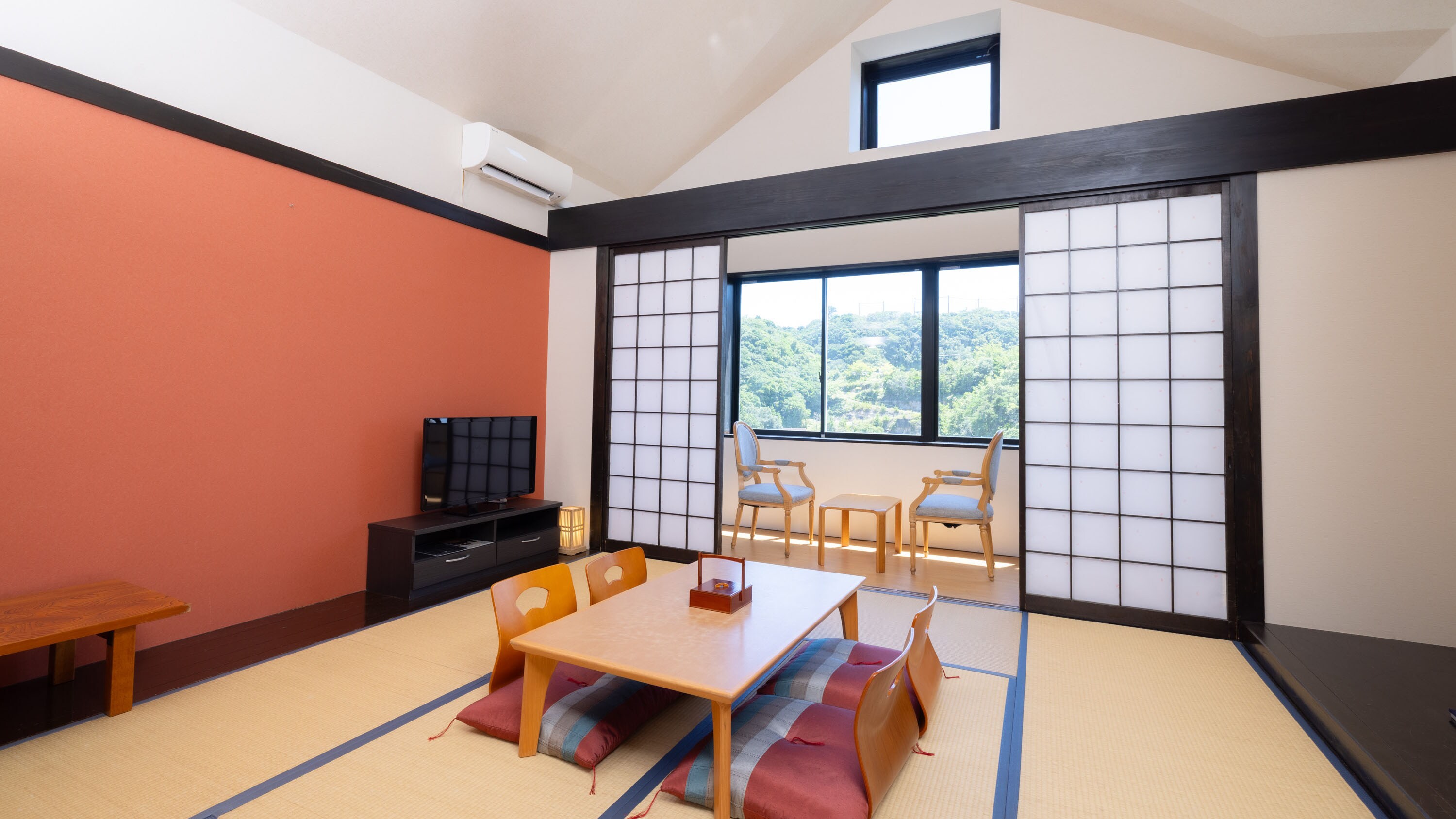 ห้องดีลักซ์แบบญี่ปุ่น (ห้องพักสไตล์ญี่ปุ่น) *พร้อมห้องน้ำและห้องส้วม