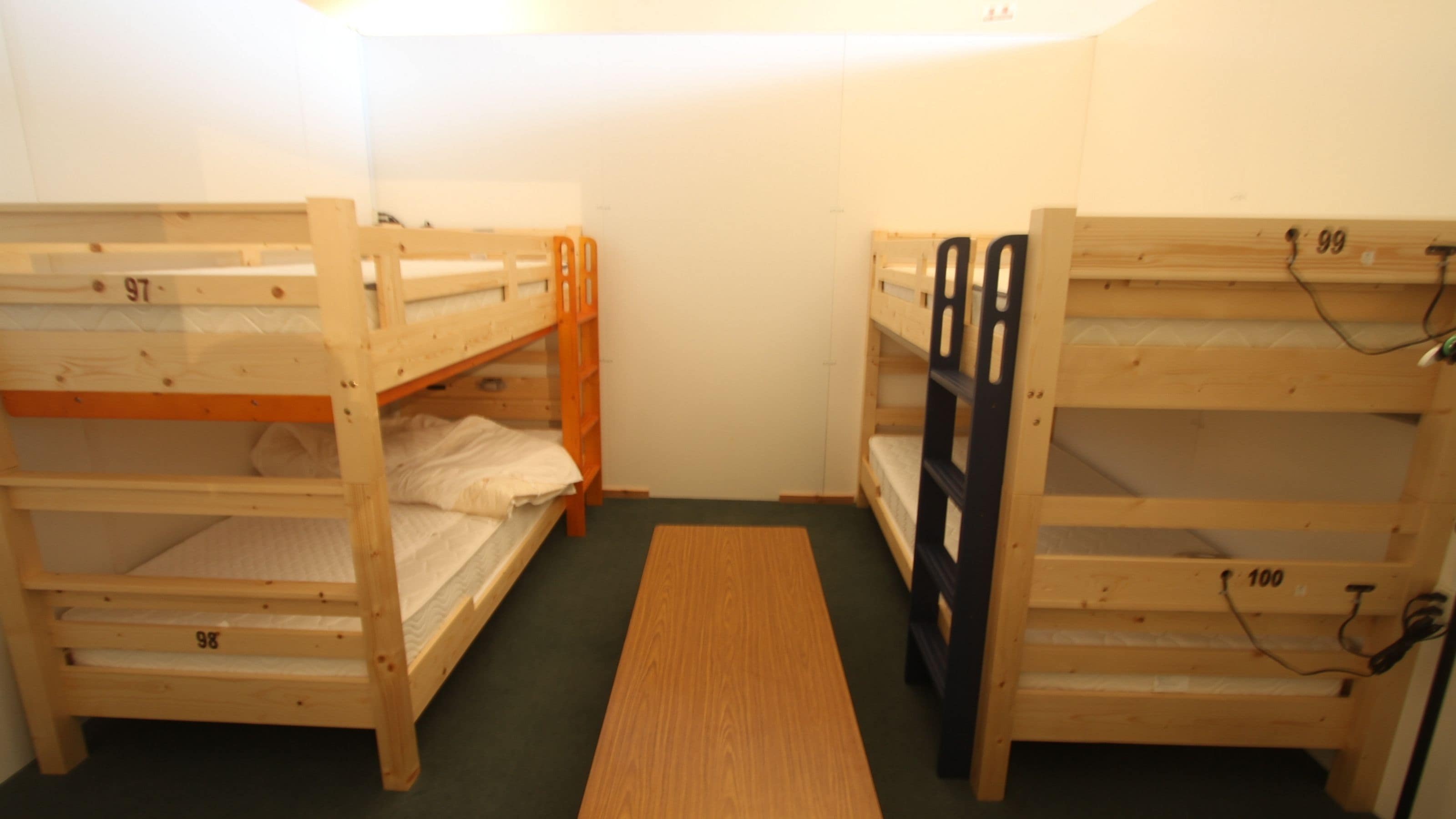 Asrama Pribadi 4 Tempat Tidur