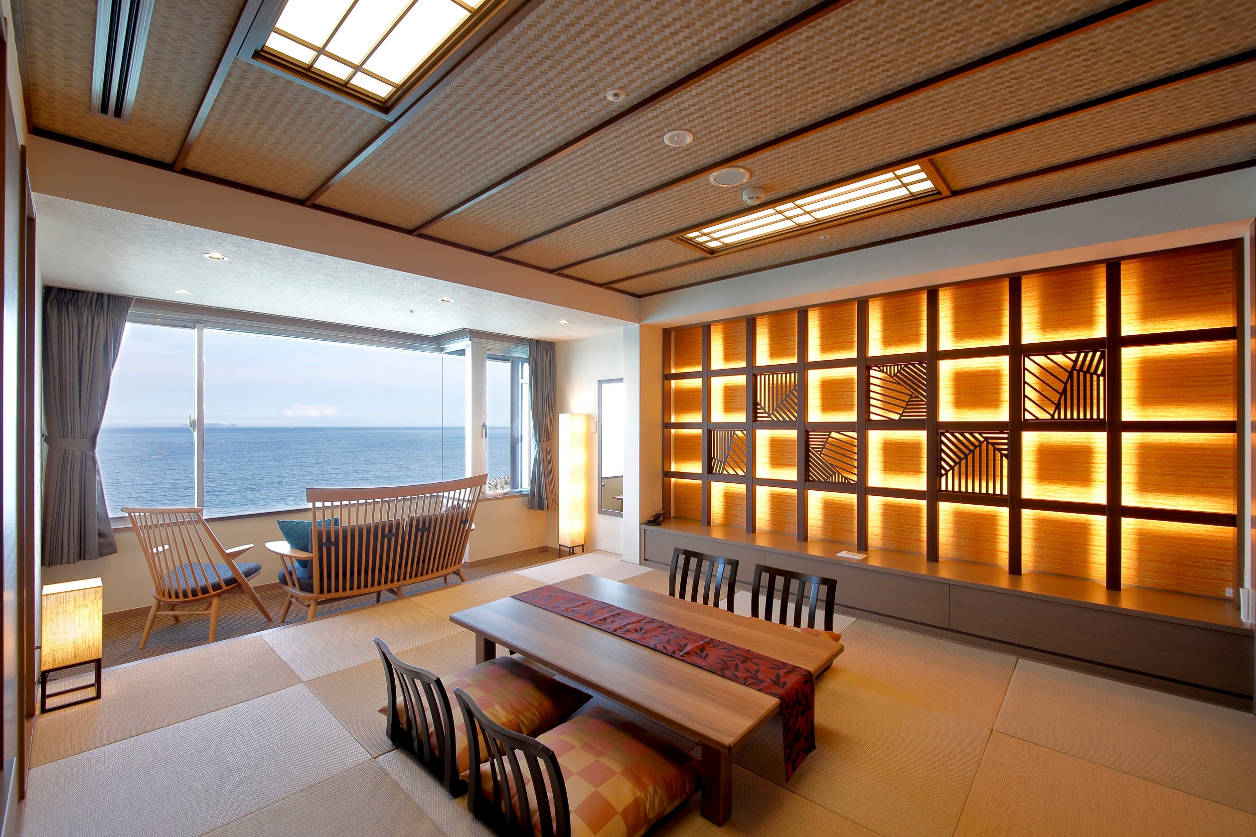 Kamar premium Jepang dengan 10 tikar tatami