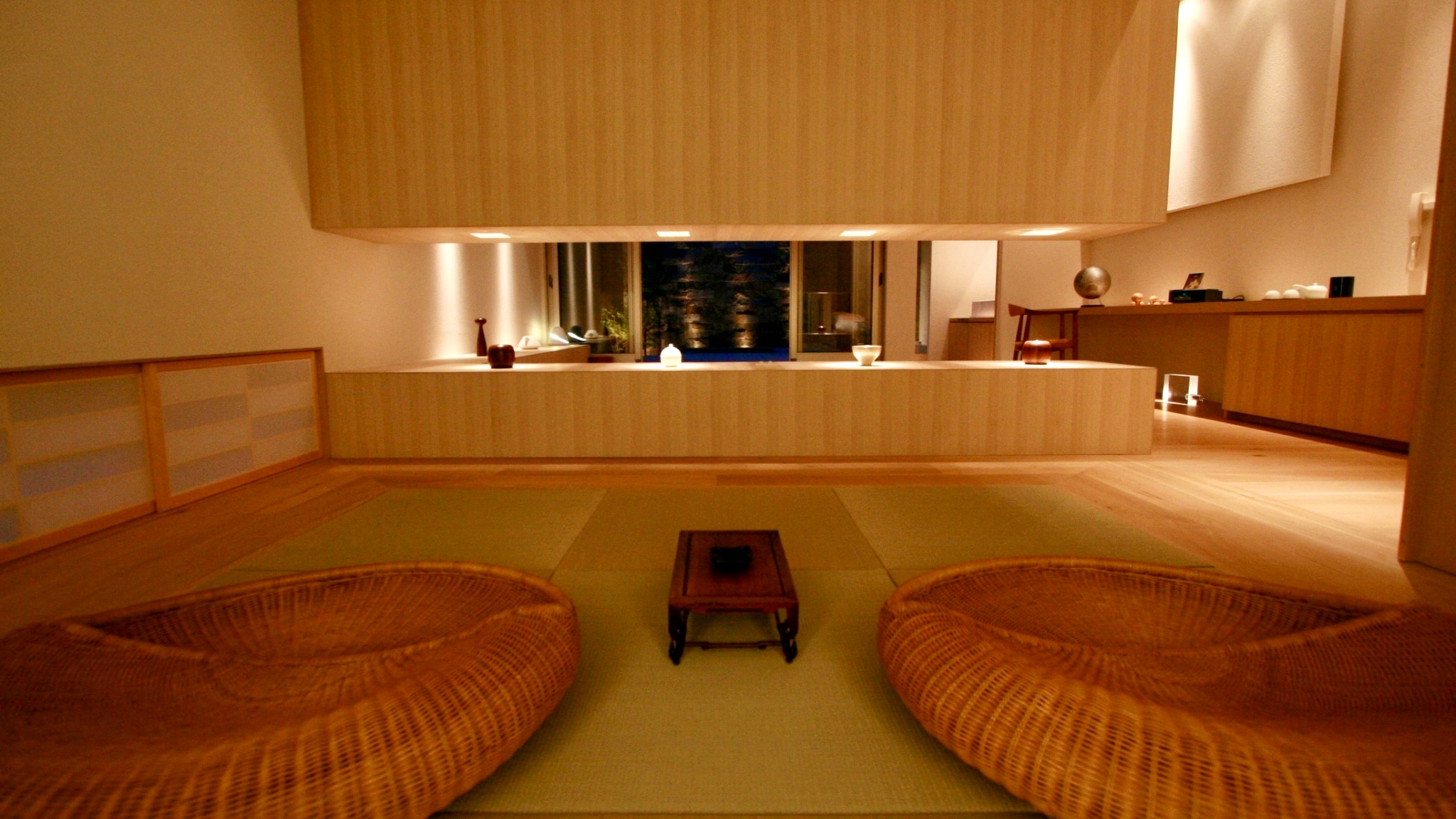 [Stone Suite] เวลาคุณภาพสูง ห้องกึ่งเตียงแฝด / ห้องแยกเดี่ยวแบบเปิดโล่ง