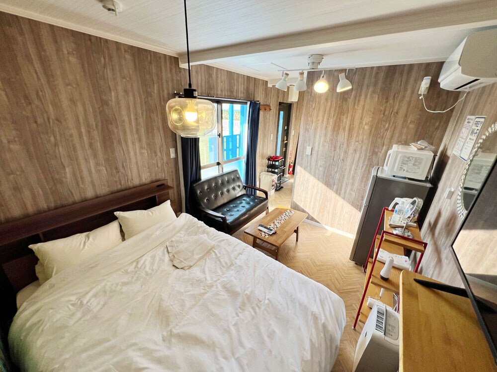 B type room
