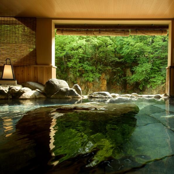 Maple leaves bath 2