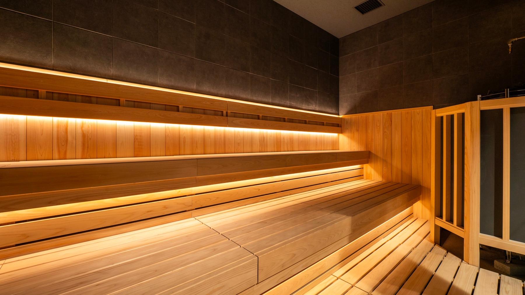 [Natural hot spring] Auto-loyly has a detoxifying effect and keeps your skin beautiful