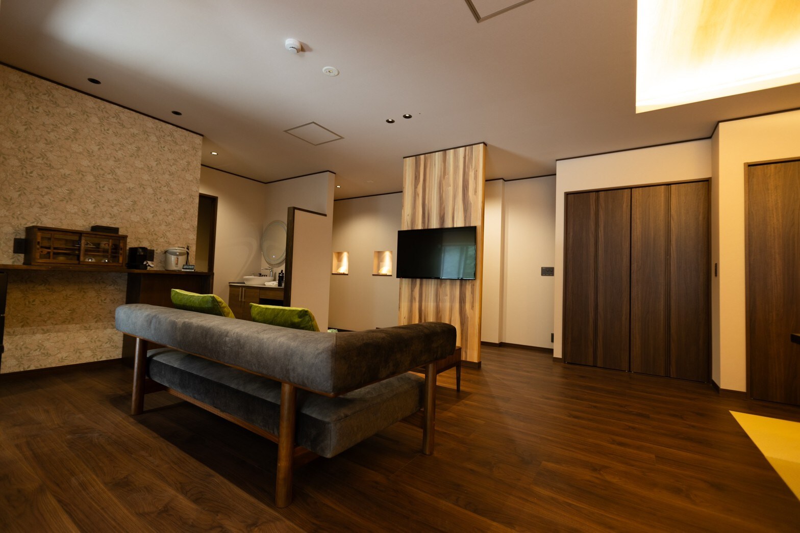 Special room with sauna "Kaede" from the other side