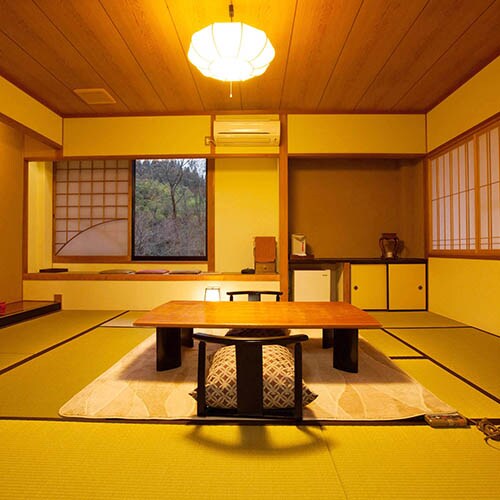 An example of a guest room in the main building