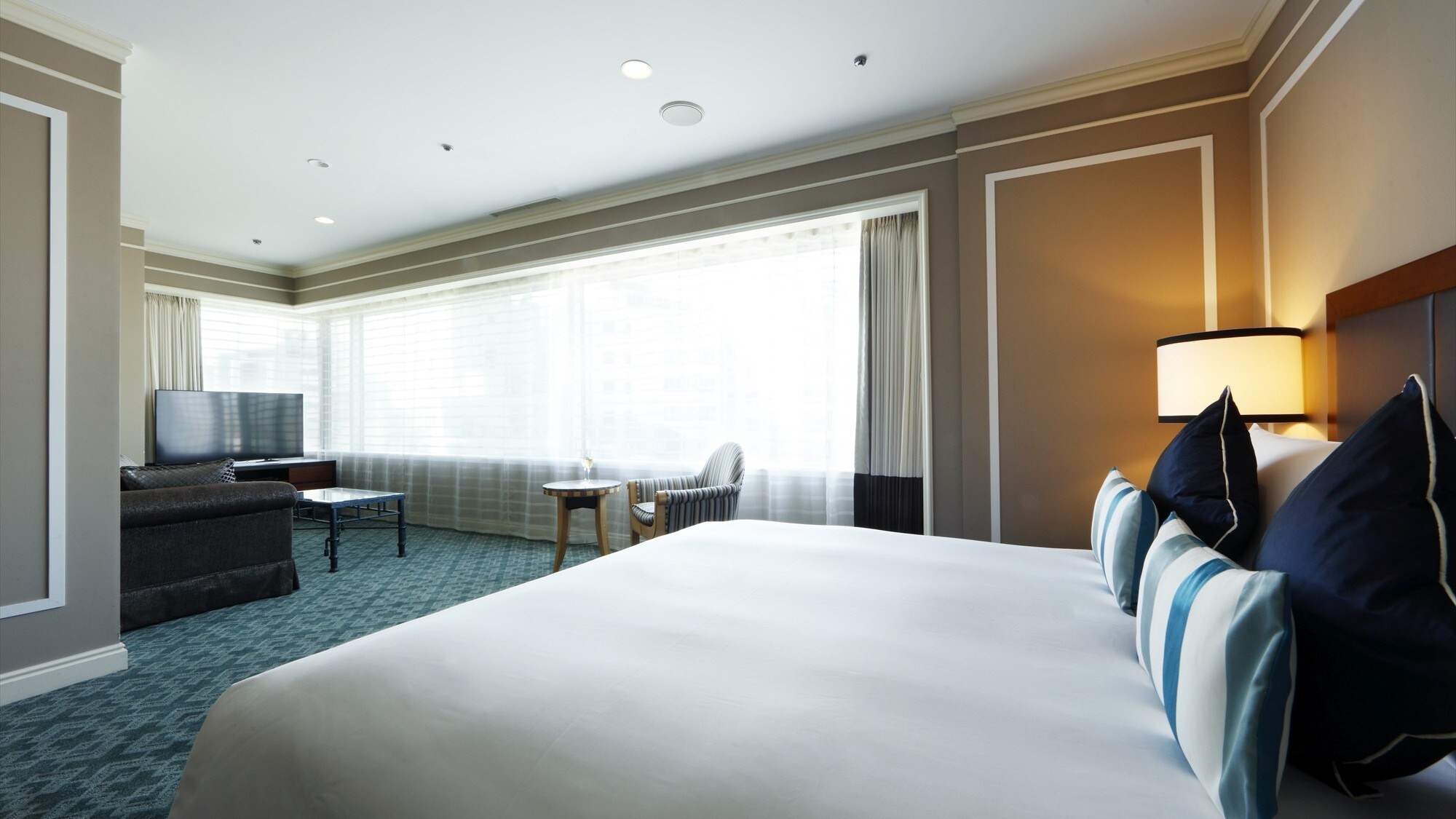 ◆Stadium Deluxe | Enjoy a relaxing space in the comfort of the sunshine.