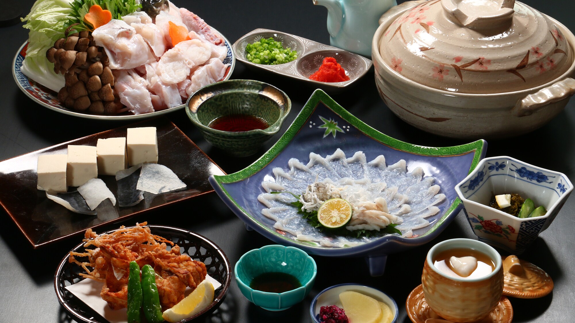 【餐饮】仅限秋季至春季供应！河豚套餐