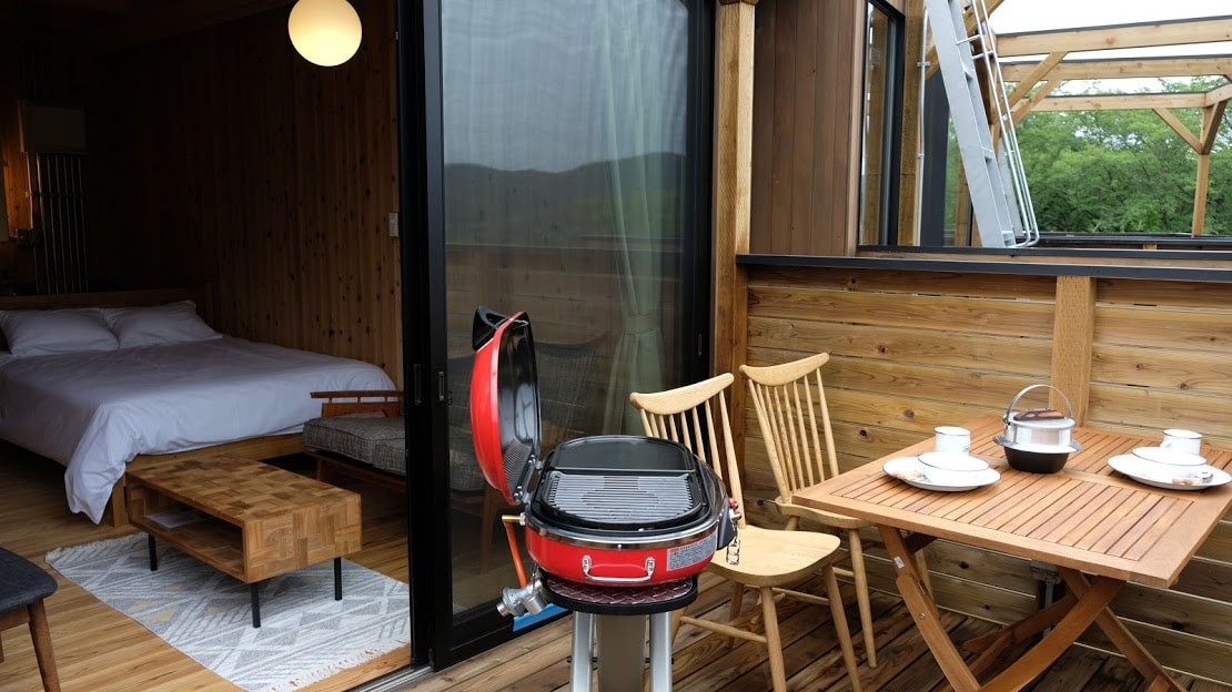 圓形小屋甲板側