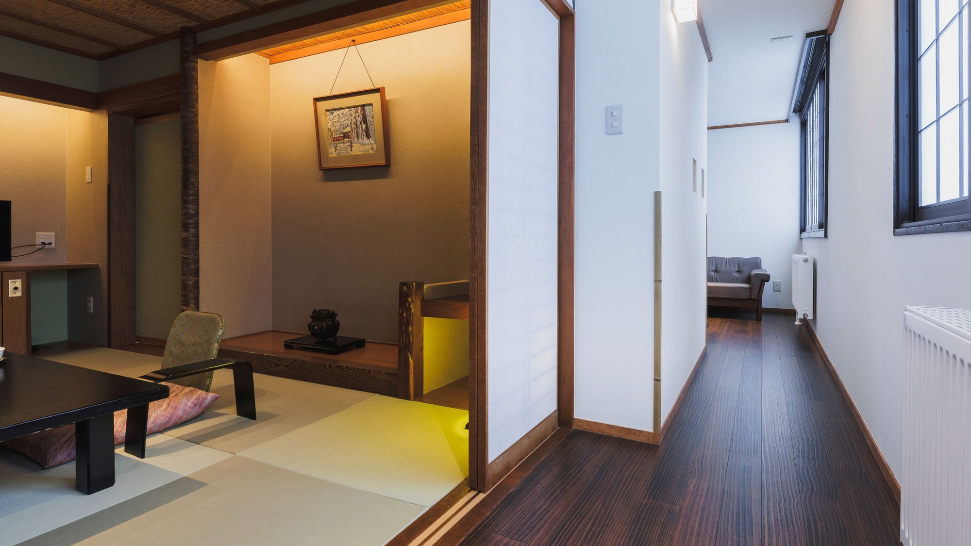 [Corner Japanese Suite] Japanese room 10 tatami + bedroom 50 m2