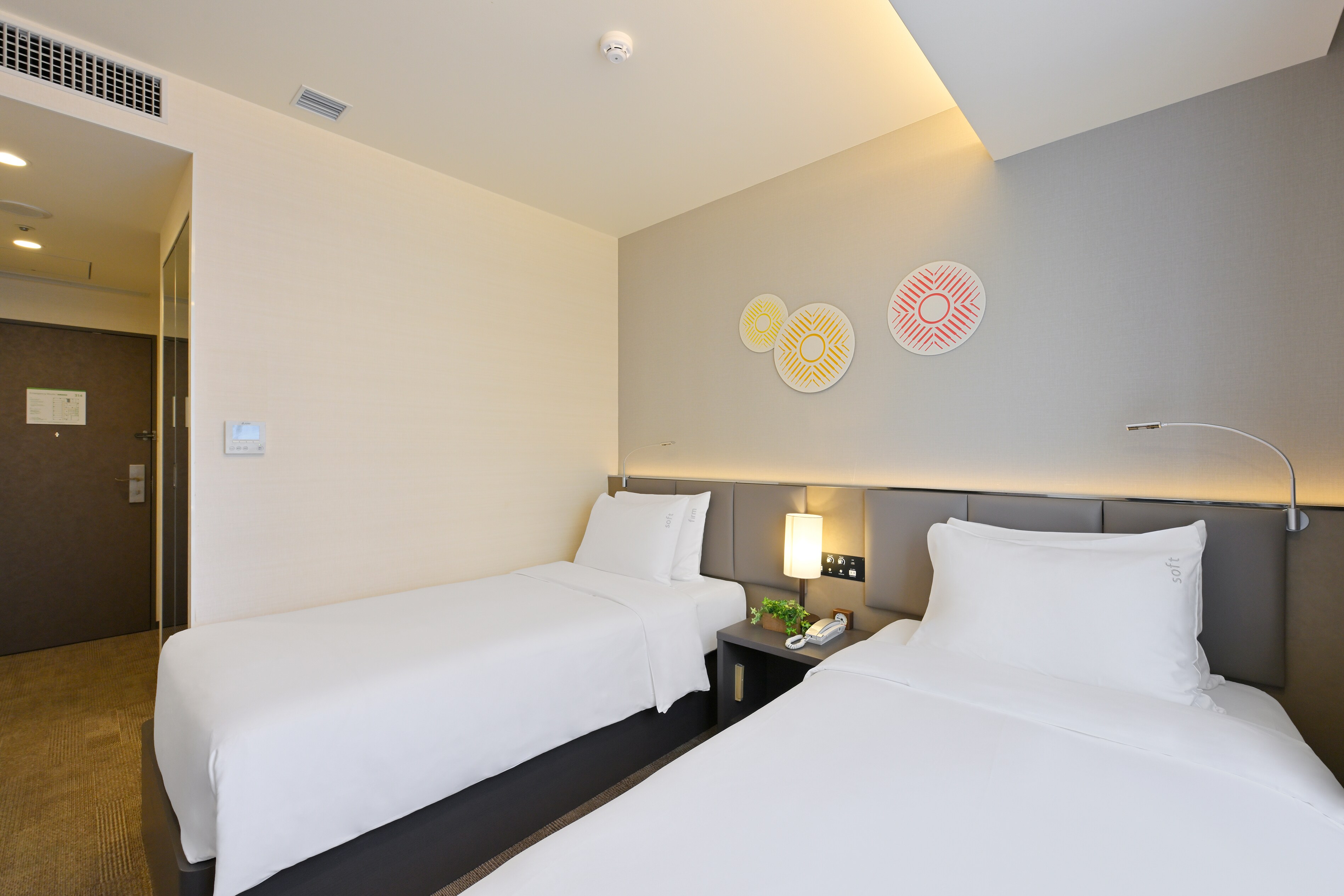 18㎡ Standard Twin Room A simple and functional standard room for 1 to 2 people.