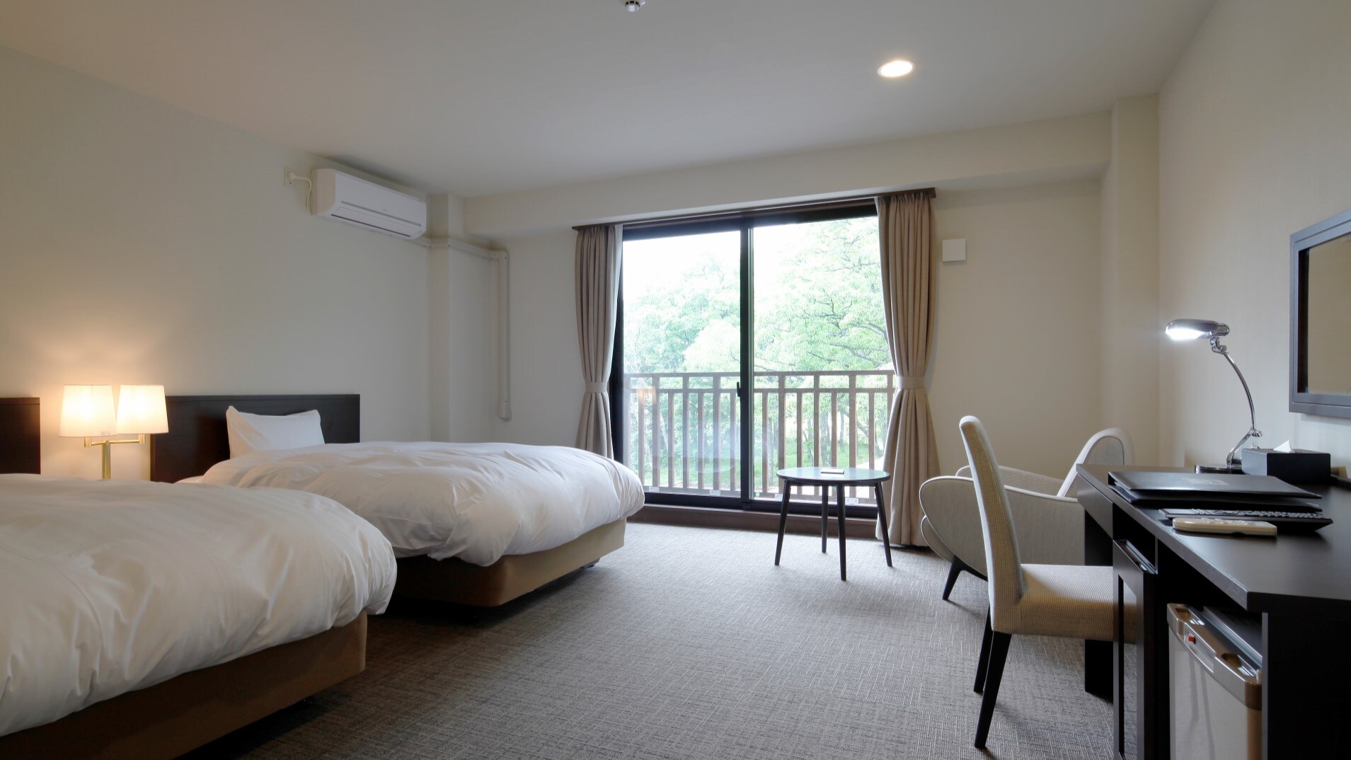 2nd floor twin room / example