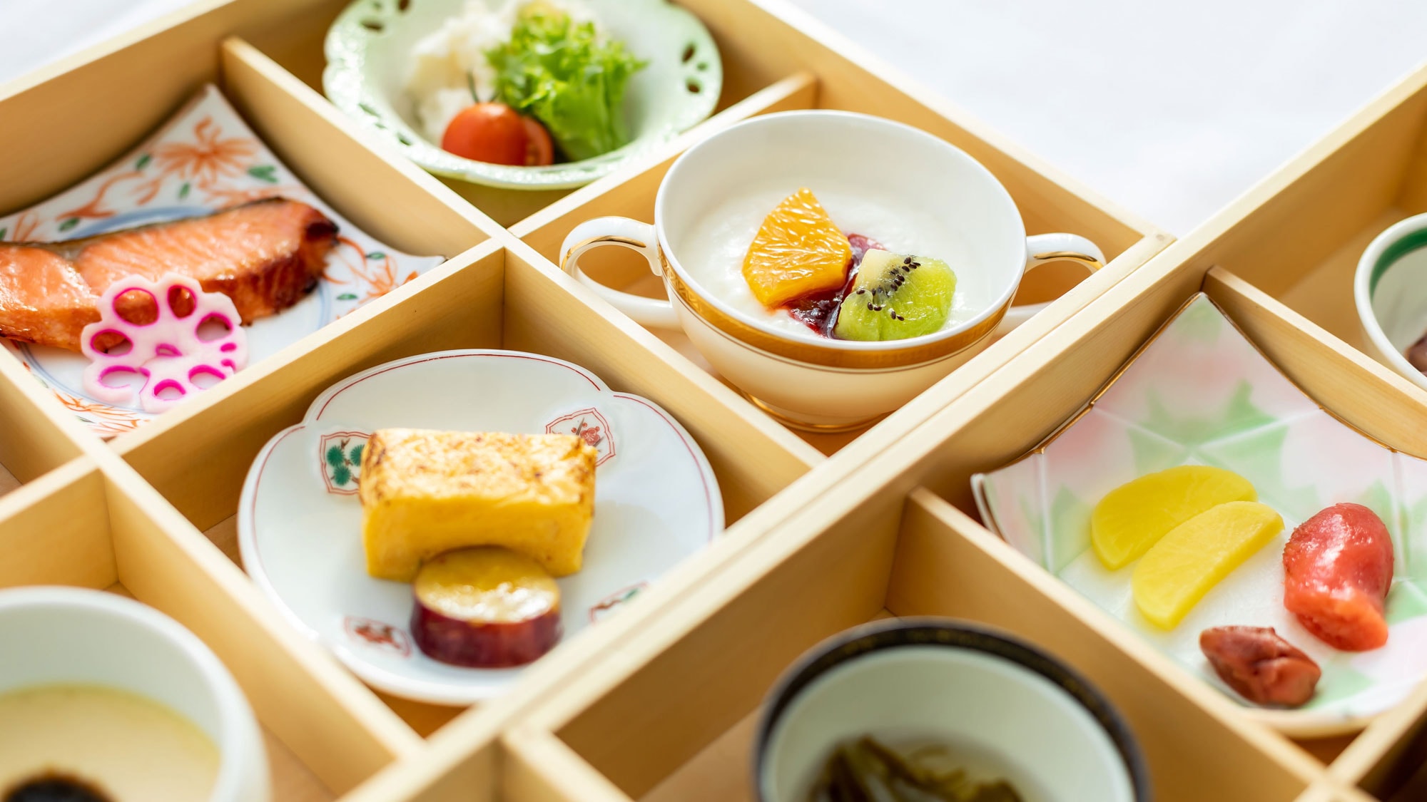 [Breakfast] Comes with a delightful dessert