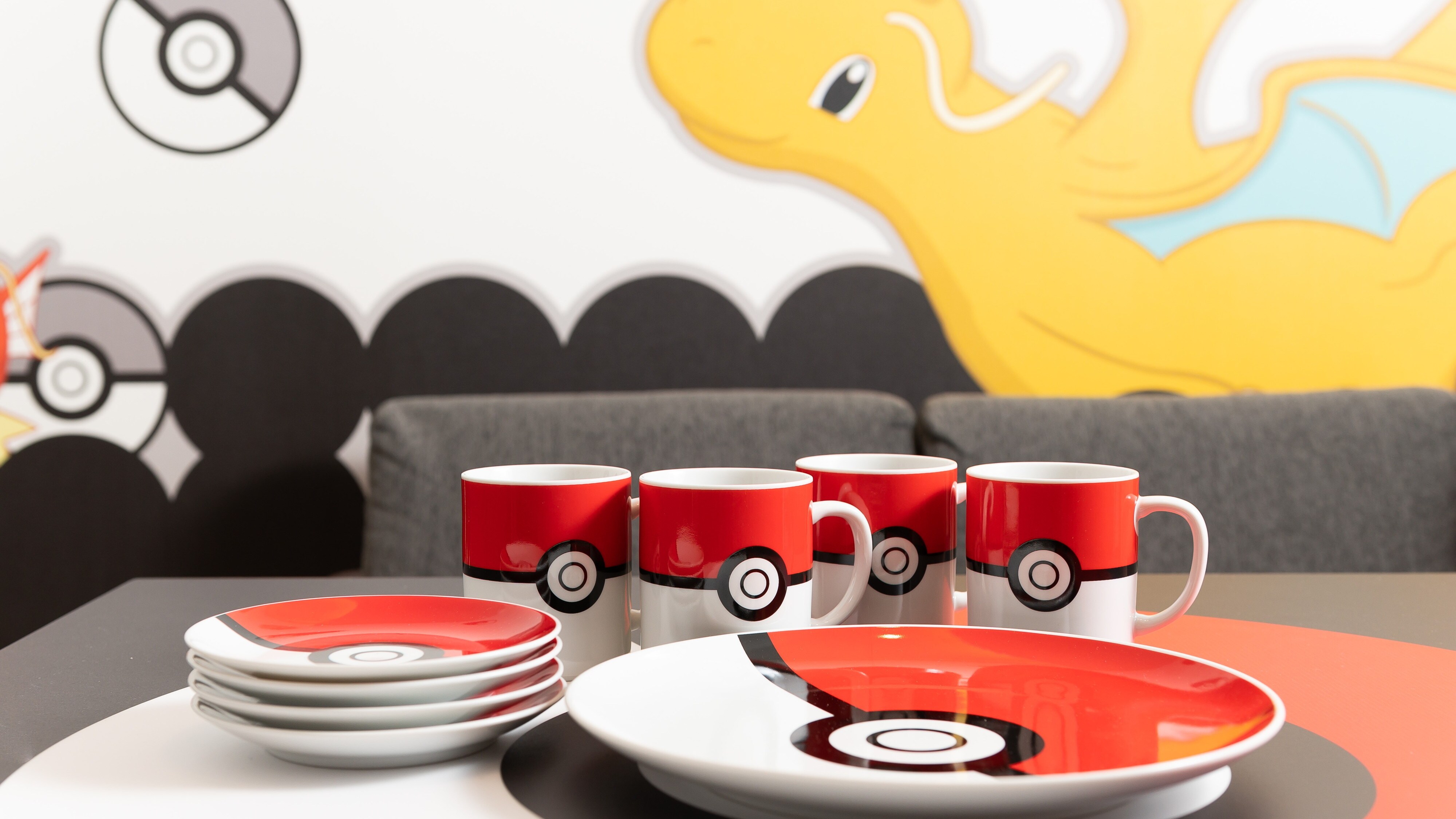 Of course, the tableware is Pokémon too!