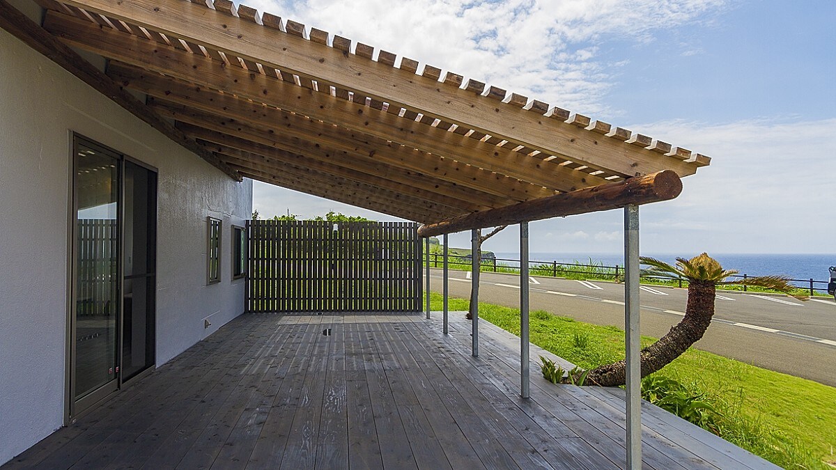 "Hotel with an observation deck"